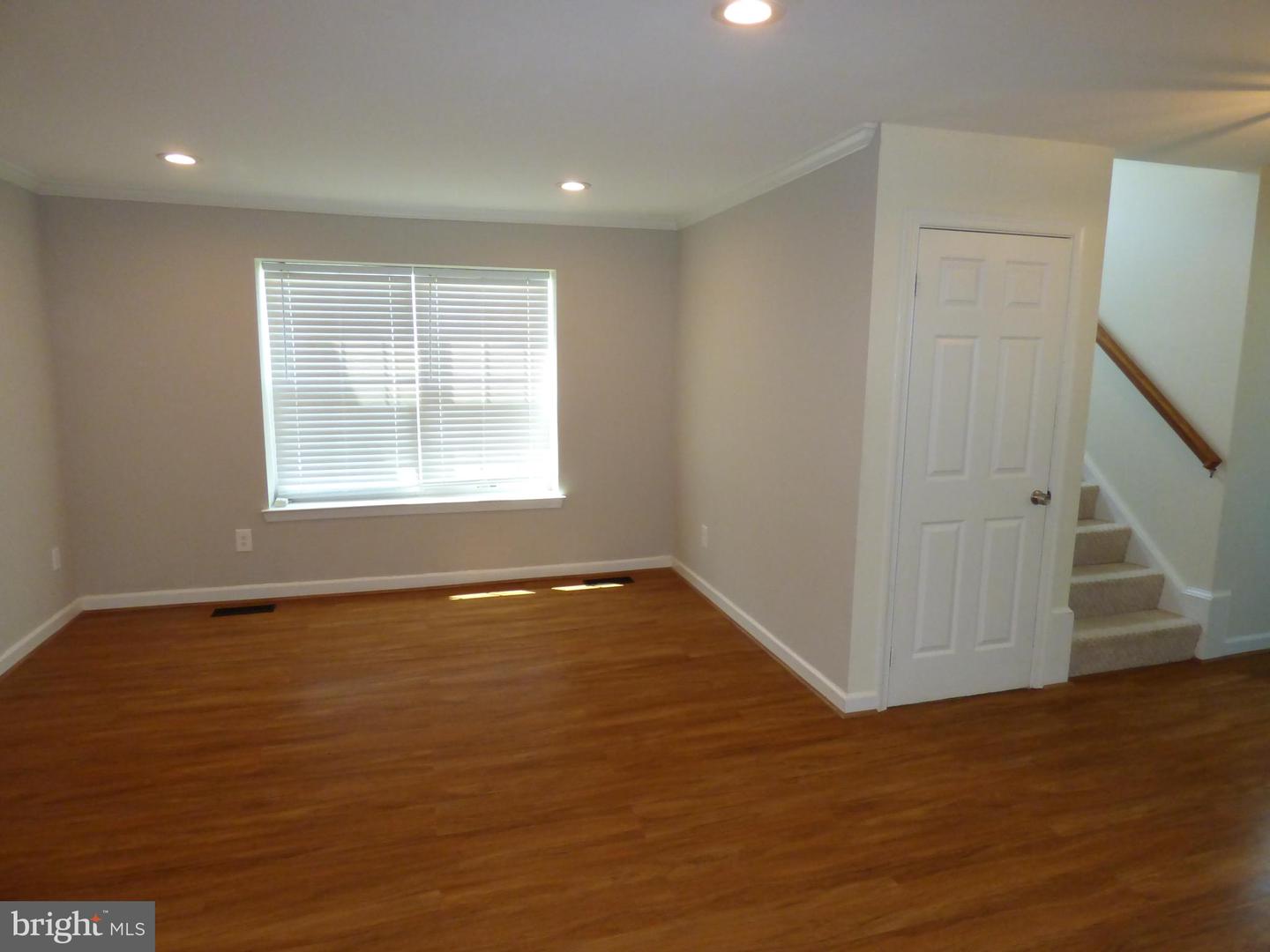 6123 ROCKY WAY CT, CENTREVILLE, Virginia 20120, 3 Bedrooms Bedrooms, ,2 BathroomsBathrooms,Residential,For sale,6123 ROCKY WAY CT,VAFX2259166 MLS # VAFX2259166