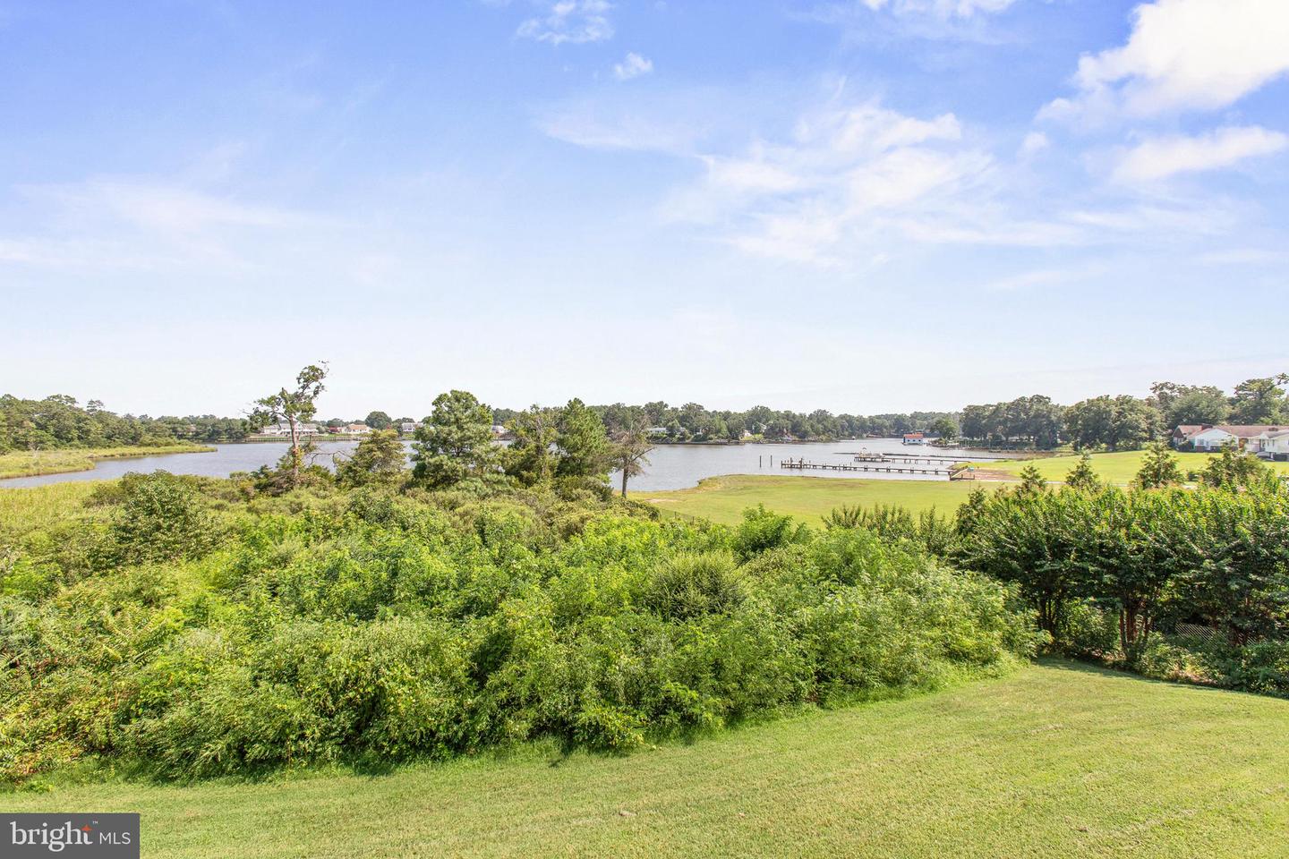 12 BAY VIEW LN, COLONIAL BEACH, Virginia 22443, 4 Bedrooms Bedrooms, 15 Rooms Rooms,3 BathroomsBathrooms,Residential,For sale,12 BAY VIEW LN,VAWE2009448 MLS # VAWE2009448