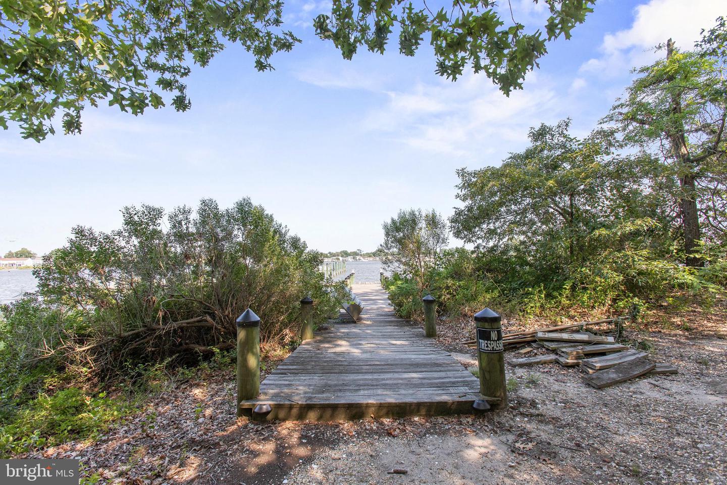 12 BAY VIEW LN, COLONIAL BEACH, Virginia 22443, 4 Bedrooms Bedrooms, 15 Rooms Rooms,3 BathroomsBathrooms,Residential,For sale,12 BAY VIEW LN,VAWE2009448 MLS # VAWE2009448