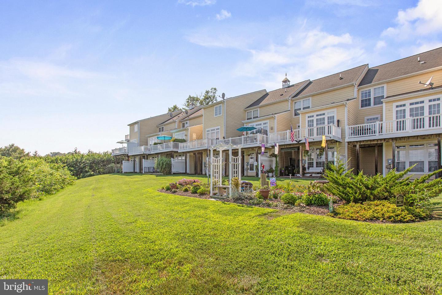 12 BAY VIEW LN, COLONIAL BEACH, Virginia 22443, 4 Bedrooms Bedrooms, 15 Rooms Rooms,3 BathroomsBathrooms,Residential,For sale,12 BAY VIEW LN,VAWE2009448 MLS # VAWE2009448