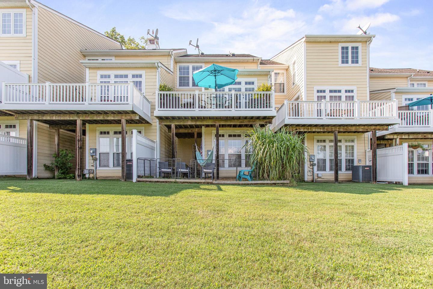12 BAY VIEW LN, COLONIAL BEACH, Virginia 22443, 4 Bedrooms Bedrooms, 15 Rooms Rooms,3 BathroomsBathrooms,Residential,For sale,12 BAY VIEW LN,VAWE2009448 MLS # VAWE2009448