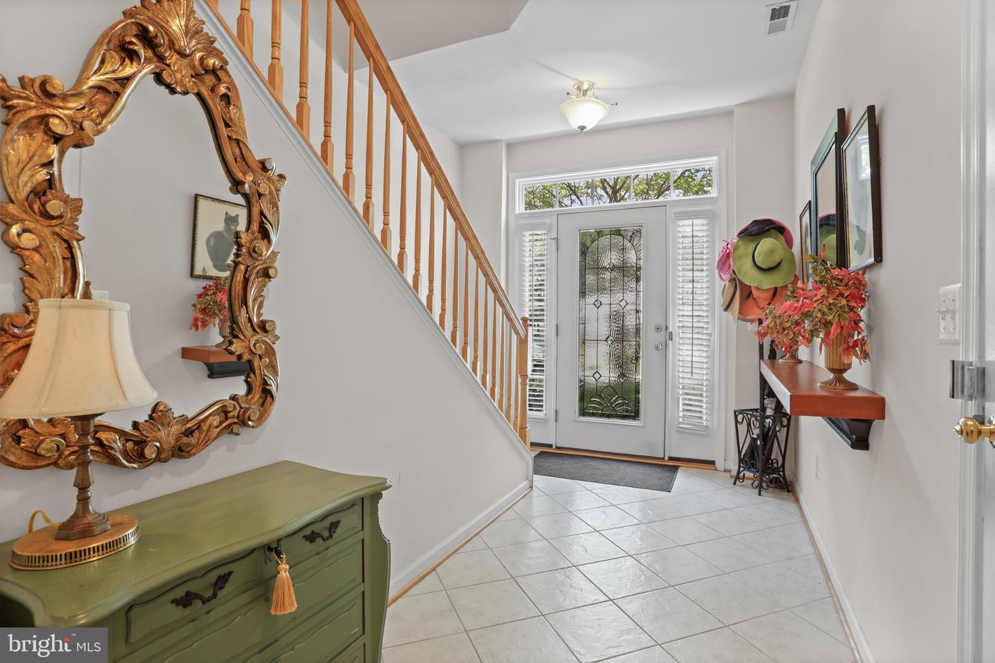 12 BAY VIEW LN, COLONIAL BEACH, Virginia 22443, 4 Bedrooms Bedrooms, 15 Rooms Rooms,3 BathroomsBathrooms,Residential,For sale,12 BAY VIEW LN,VAWE2009448 MLS # VAWE2009448