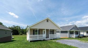 17160 MT PLEASANT RD, ELKTON, Virginia 22827, 3 Bedrooms Bedrooms, ,2 BathroomsBathrooms,Residential,For sale,17160 MT PLEASANT RD,667439 MLS # 667439