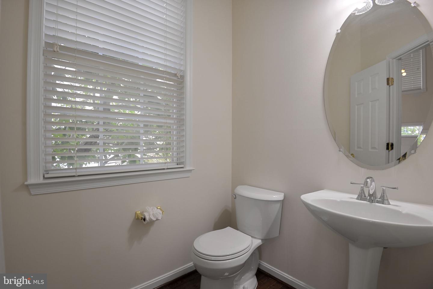 46186 AISQUITH TER, STERLING, Virginia 20165, 3 Bedrooms Bedrooms, 12 Rooms Rooms,3 BathroomsBathrooms,Residential,For sale,46186 AISQUITH TER,VALO2103838 MLS # VALO2103838