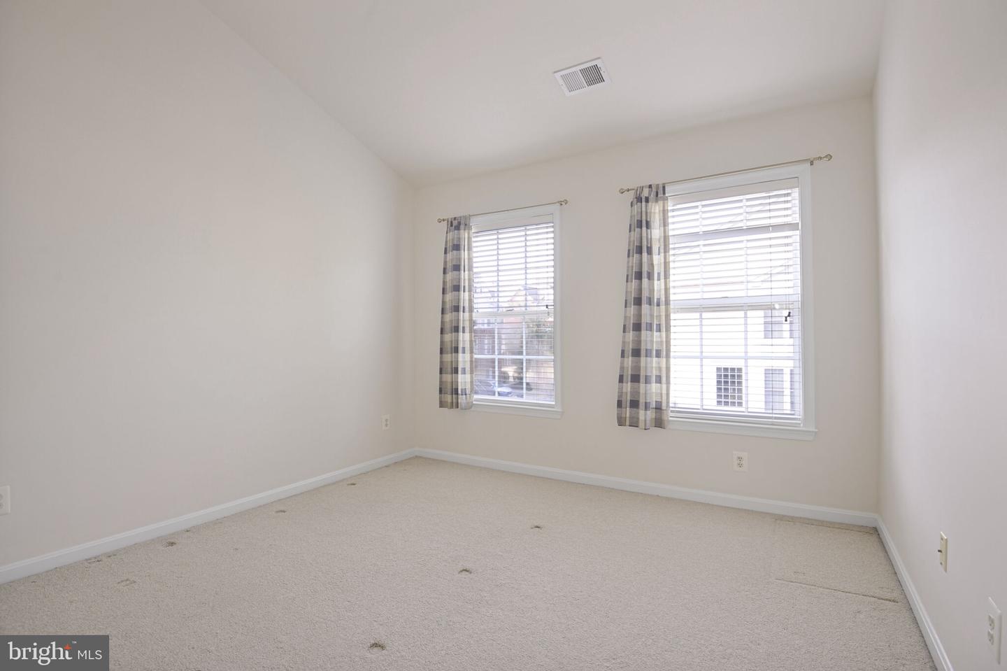 46186 AISQUITH TER, STERLING, Virginia 20165, 3 Bedrooms Bedrooms, 12 Rooms Rooms,3 BathroomsBathrooms,Residential,For sale,46186 AISQUITH TER,VALO2103838 MLS # VALO2103838
