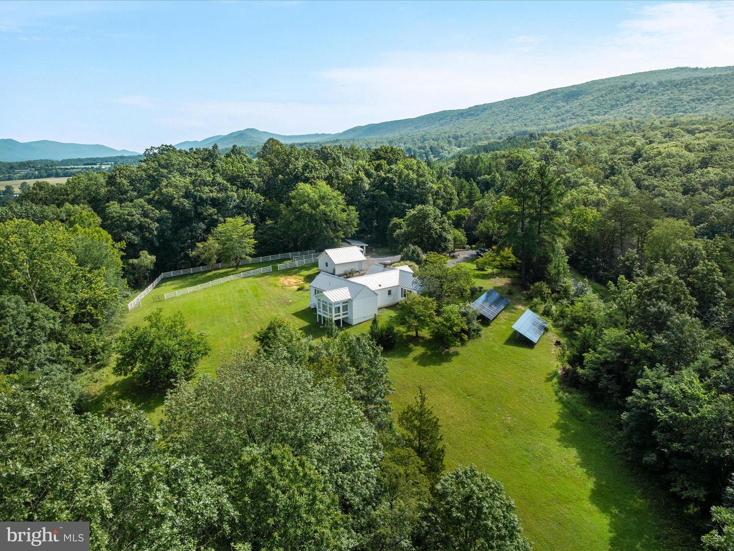 939 SEVEN FOUNTAINS RD, FORT VALLEY, Virginia 22652, 3 Bedrooms Bedrooms, ,1 BathroomBathrooms,Residential,For sale,939 SEVEN FOUNTAINS RD,VASH2012168 MLS # VASH2012168
