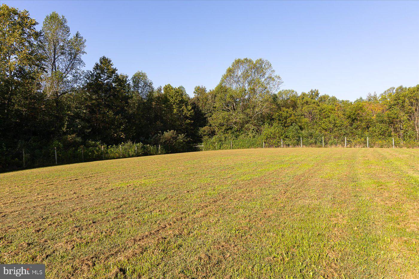 667 HUSTLE RD, HUSTLE, Virginia 22476, 6 Bedrooms Bedrooms, ,3 BathroomsBathrooms,Residential,For sale,667 HUSTLE RD,VAES2001996 MLS # VAES2001996