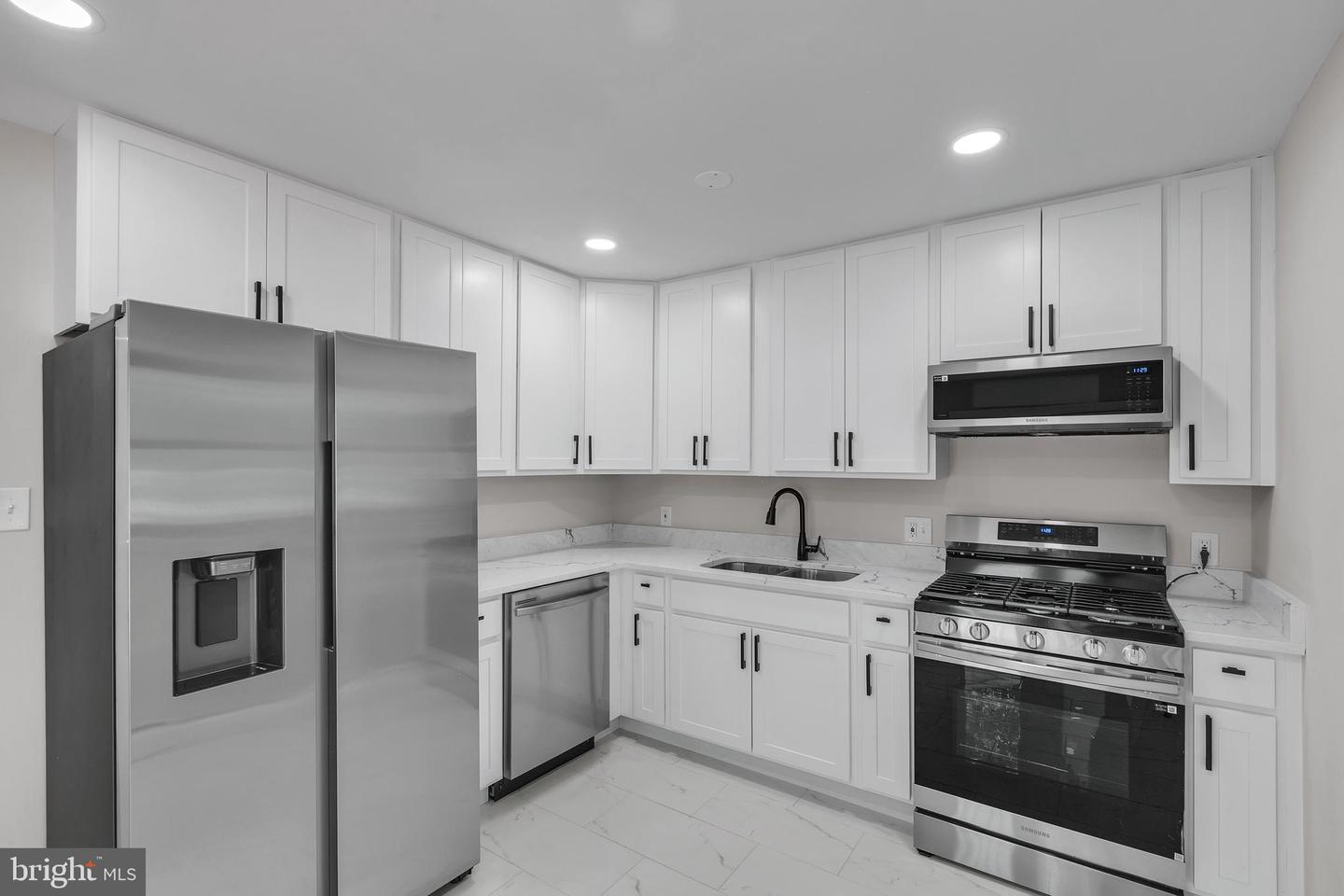 14916 CONCORD DR, WOODBRIDGE, Virginia 22193, 4 Bedrooms Bedrooms, ,2 BathroomsBathrooms,Residential,For sale,14916 CONCORD DR,VAPW2100706 MLS # VAPW2100706