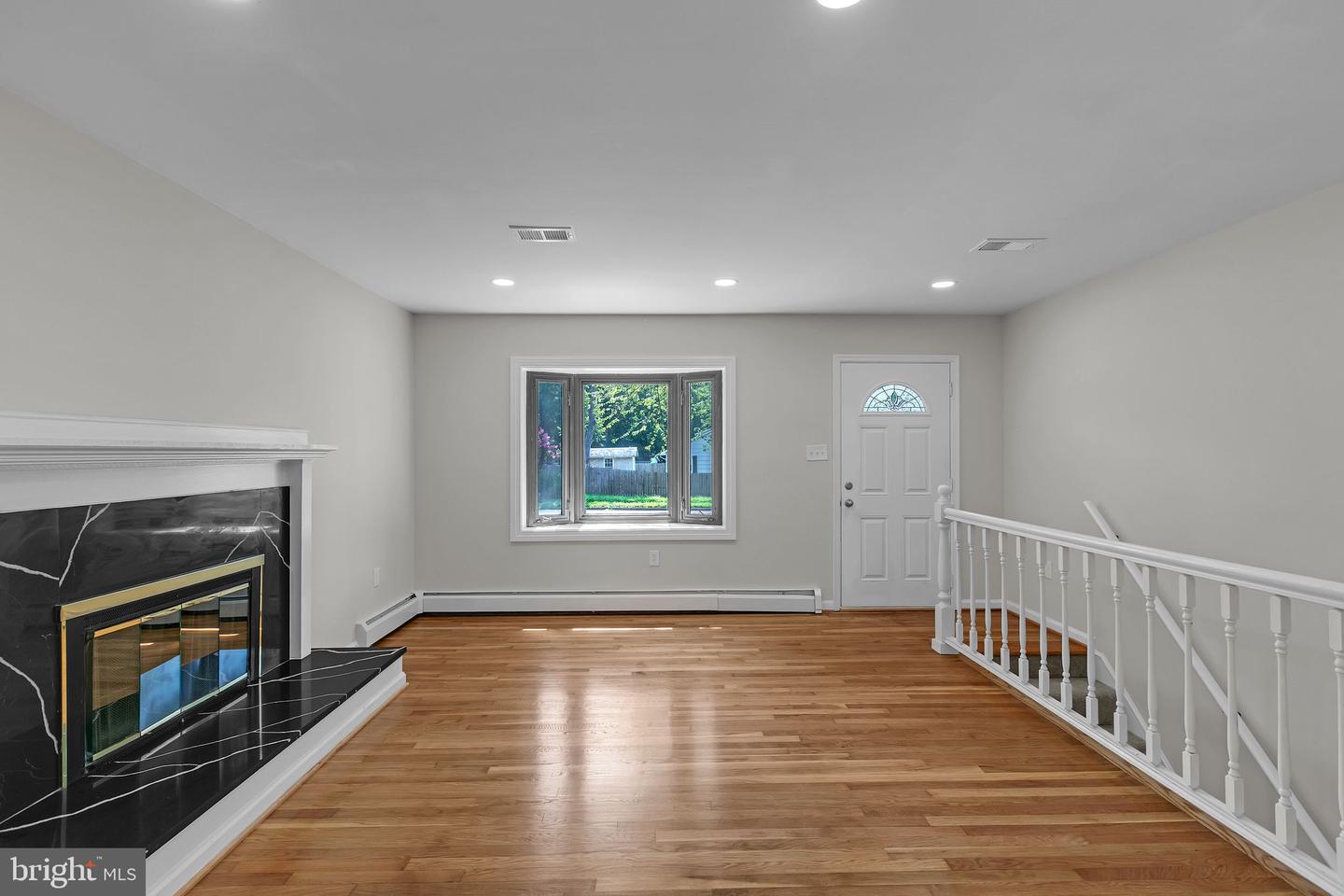 14916 CONCORD DR, WOODBRIDGE, Virginia 22193, 4 Bedrooms Bedrooms, ,2 BathroomsBathrooms,Residential,For sale,14916 CONCORD DR,VAPW2100706 MLS # VAPW2100706