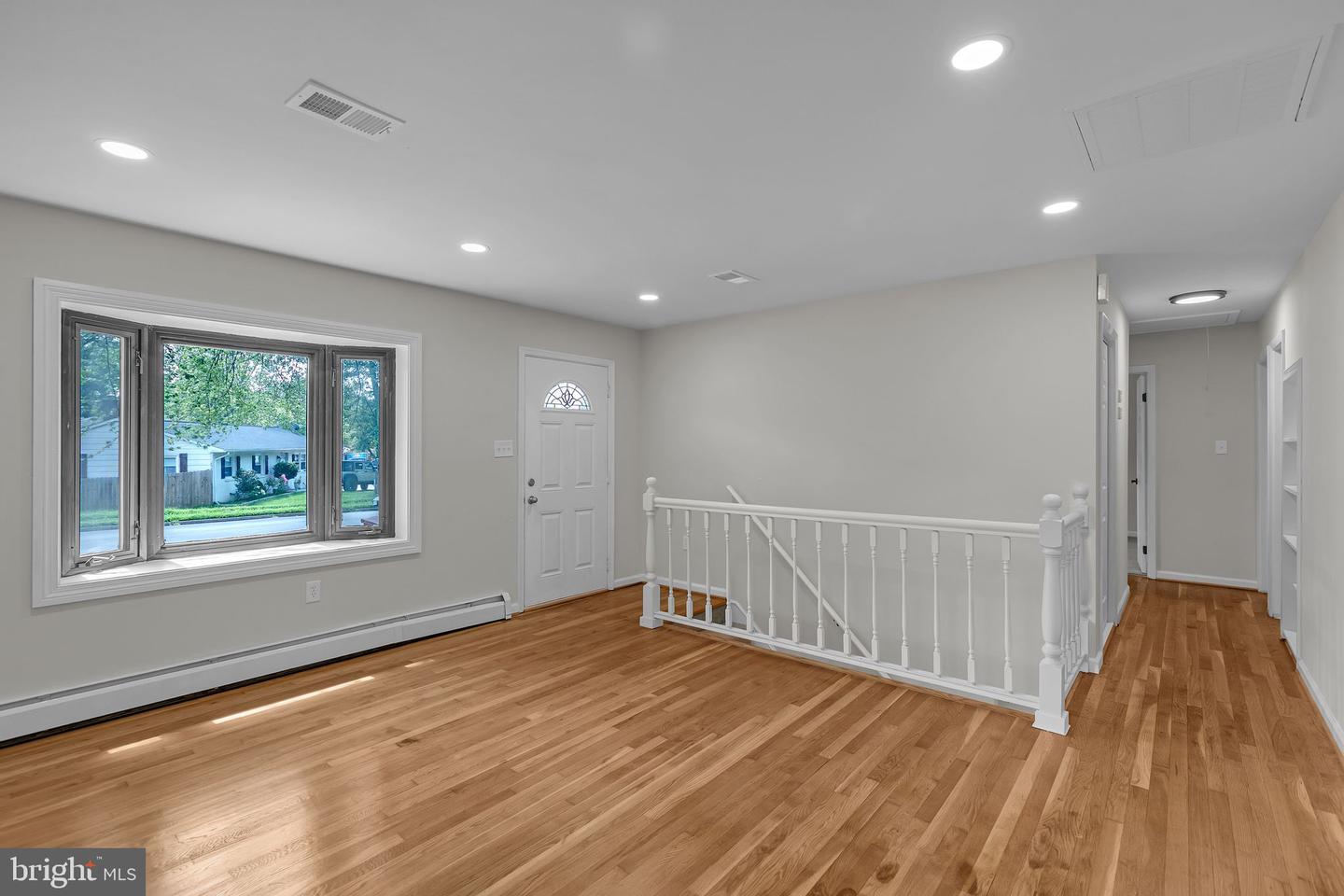 14916 CONCORD DR, WOODBRIDGE, Virginia 22193, 4 Bedrooms Bedrooms, ,2 BathroomsBathrooms,Residential,For sale,14916 CONCORD DR,VAPW2100706 MLS # VAPW2100706