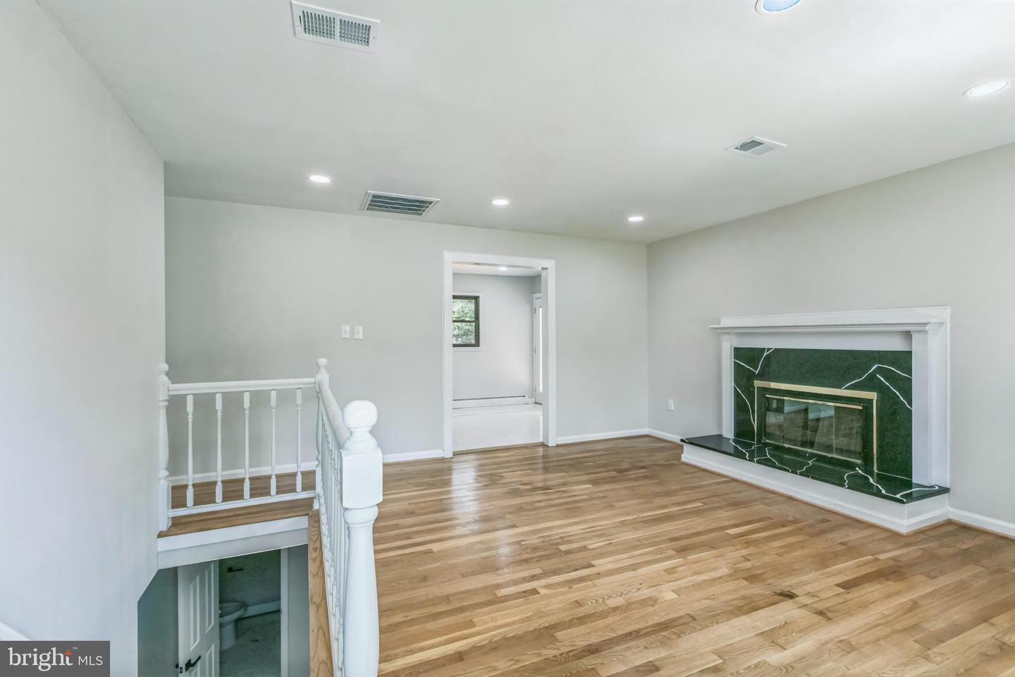 14916 CONCORD DR, WOODBRIDGE, Virginia 22193, 4 Bedrooms Bedrooms, ,2 BathroomsBathrooms,Residential,For sale,14916 CONCORD DR,VAPW2100706 MLS # VAPW2100706