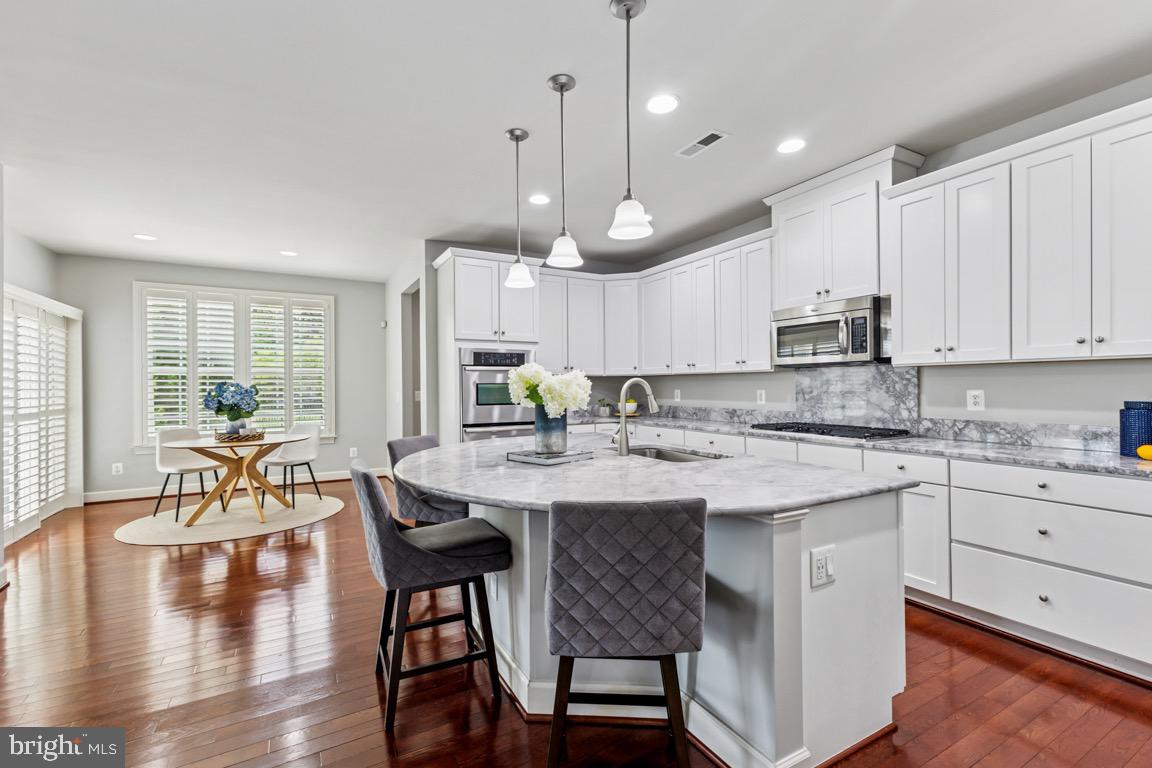 40999 WAXWING DR, LEESBURG, Virginia 20175, 5 Bedrooms Bedrooms, ,5 BathroomsBathrooms,Residential,For sale,40999 WAXWING DR,VALO2103842 MLS # VALO2103842