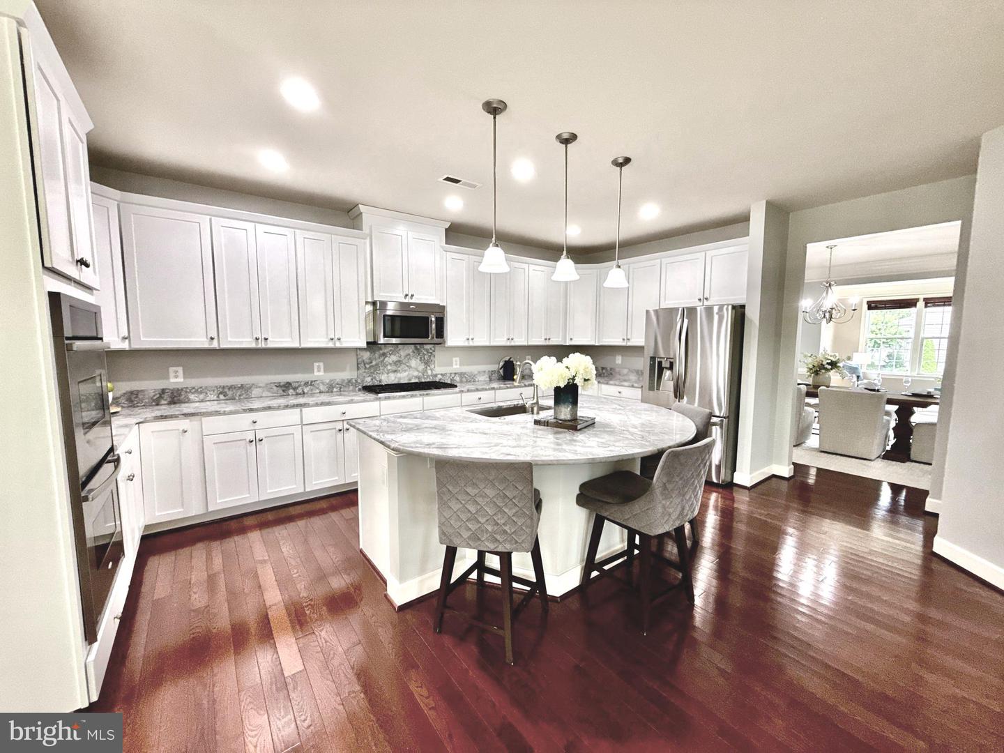 40999 WAXWING DR, LEESBURG, Virginia 20175, 5 Bedrooms Bedrooms, ,5 BathroomsBathrooms,Residential,For sale,40999 WAXWING DR,VALO2103842 MLS # VALO2103842