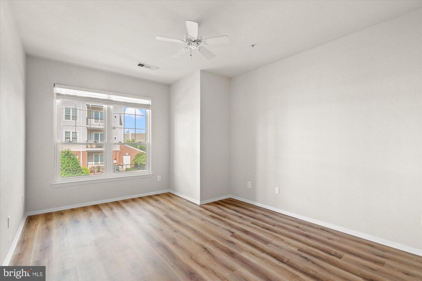 1571 SPRING GATE DR #6213, MCLEAN, Virginia 22102, 2 Bedrooms Bedrooms, 9 Rooms Rooms,2 BathroomsBathrooms,Residential,For sale,1571 SPRING GATE DR #6213,VAFX2259286 MLS # VAFX2259286
