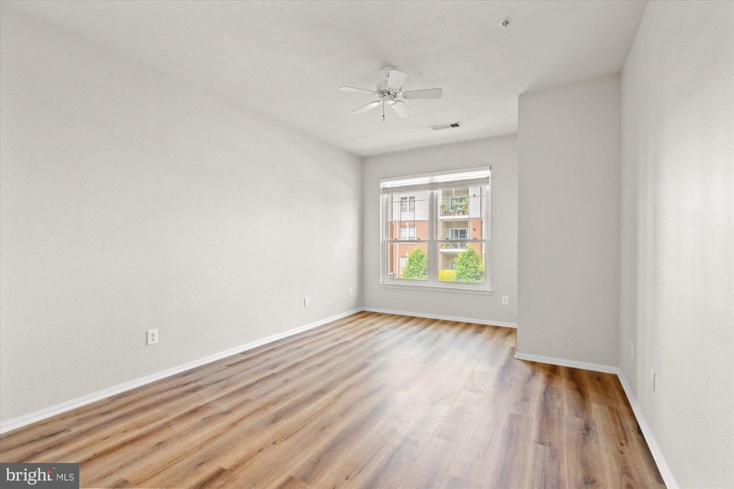 1571 SPRING GATE DR #6213, MCLEAN, Virginia 22102, 2 Bedrooms Bedrooms, 9 Rooms Rooms,2 BathroomsBathrooms,Residential,For sale,1571 SPRING GATE DR #6213,VAFX2259286 MLS # VAFX2259286