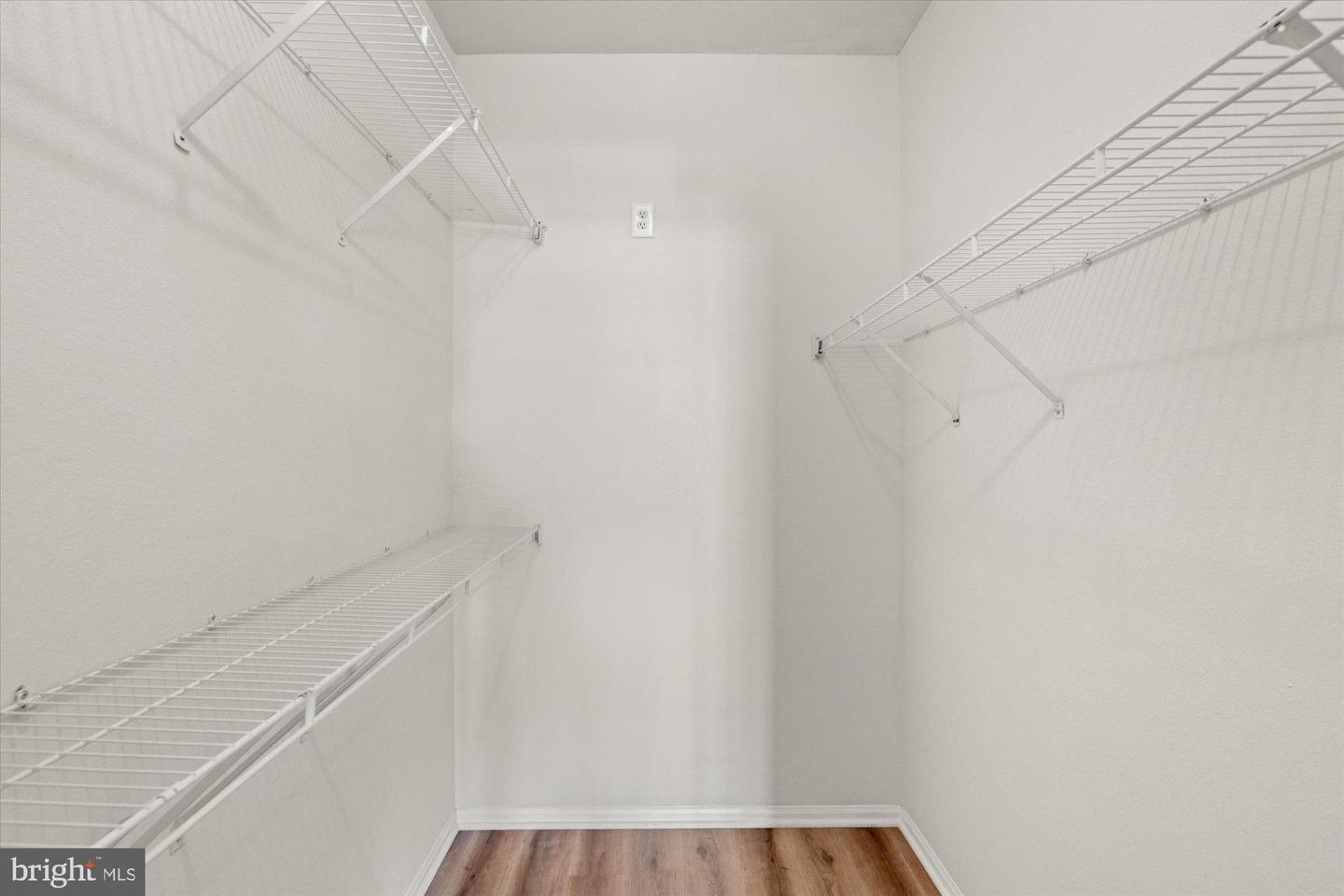 1571 SPRING GATE DR #6213, MCLEAN, Virginia 22102, 2 Bedrooms Bedrooms, 9 Rooms Rooms,2 BathroomsBathrooms,Residential,For sale,1571 SPRING GATE DR #6213,VAFX2259286 MLS # VAFX2259286