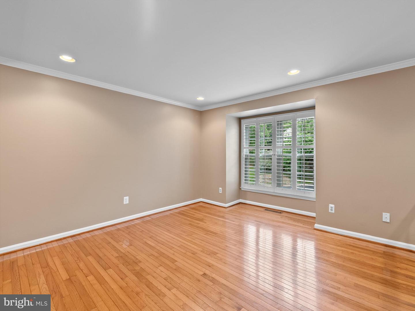 43384 LIVERY SQ, ASHBURN, Virginia 20147, 3 Bedrooms Bedrooms, ,2 BathroomsBathrooms,Residential,For sale,43384 LIVERY SQ,VALO2103860 MLS # VALO2103860