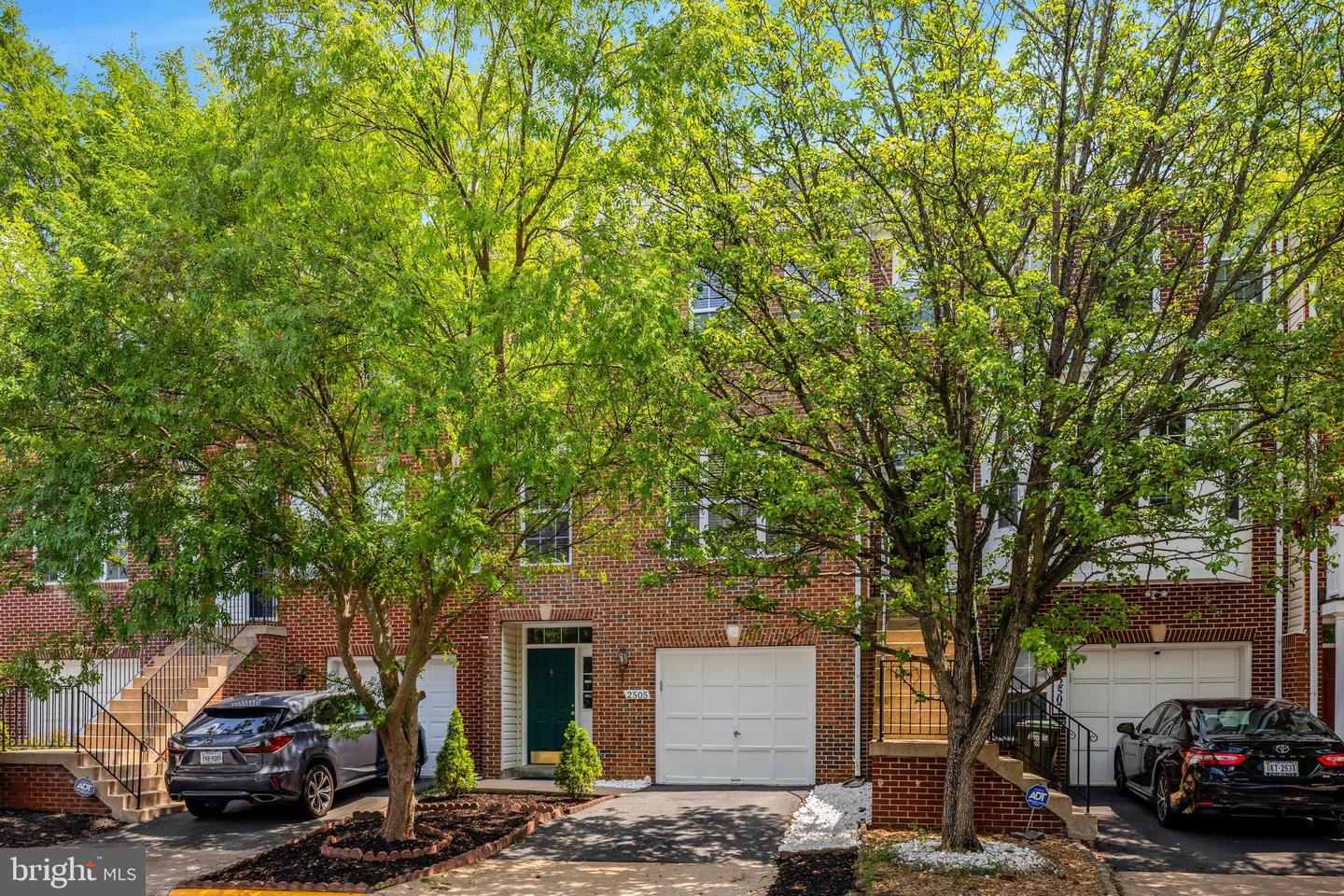 2505 JAMES MADISON CIR, HERNDON, Virginia 20171, 3 Bedrooms Bedrooms, ,3 BathroomsBathrooms,Residential,For sale,2505 JAMES MADISON CIR,VAFX2259296 MLS # VAFX2259296