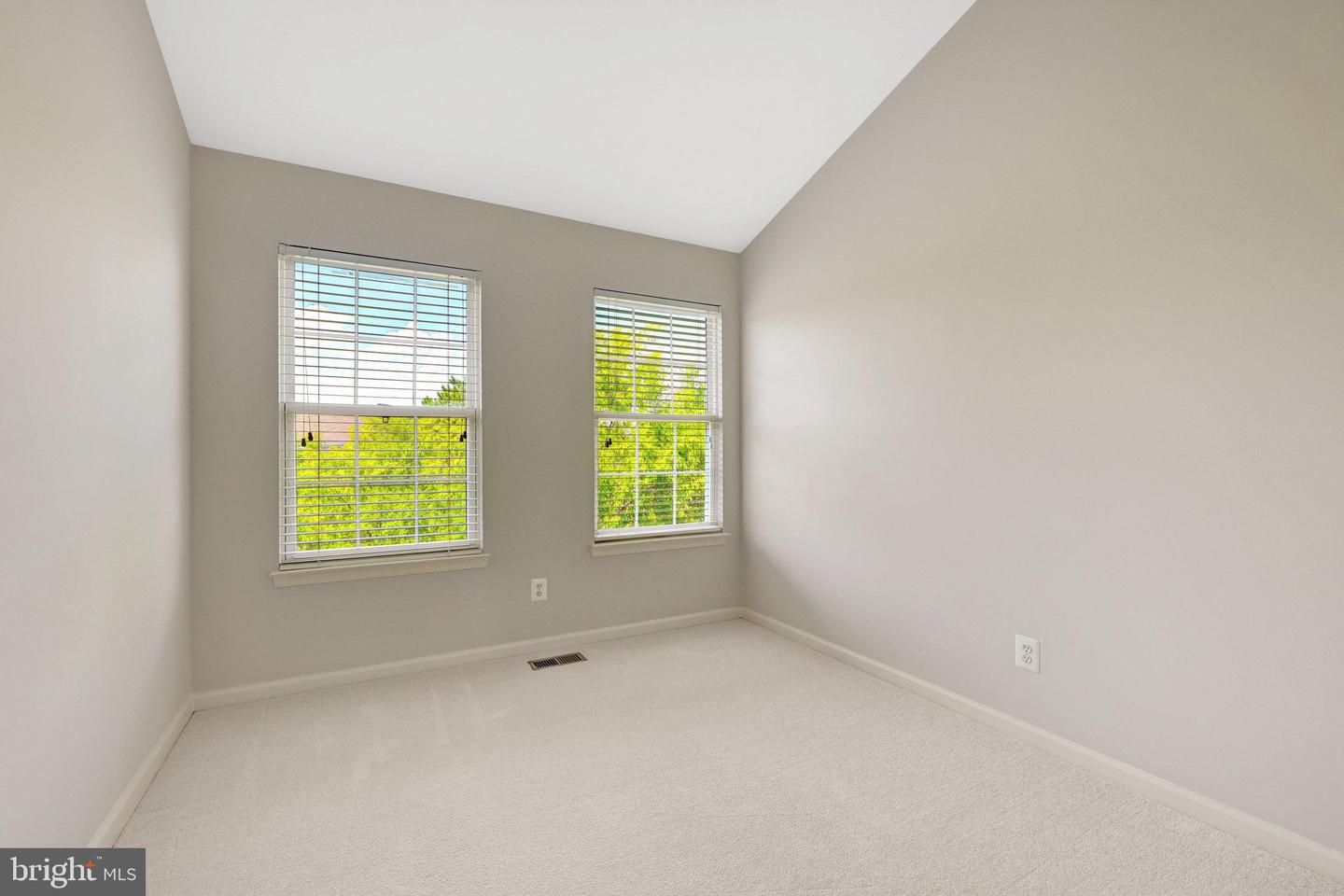 2505 JAMES MADISON CIR, HERNDON, Virginia 20171, 3 Bedrooms Bedrooms, ,3 BathroomsBathrooms,Residential,For sale,2505 JAMES MADISON CIR,VAFX2259296 MLS # VAFX2259296