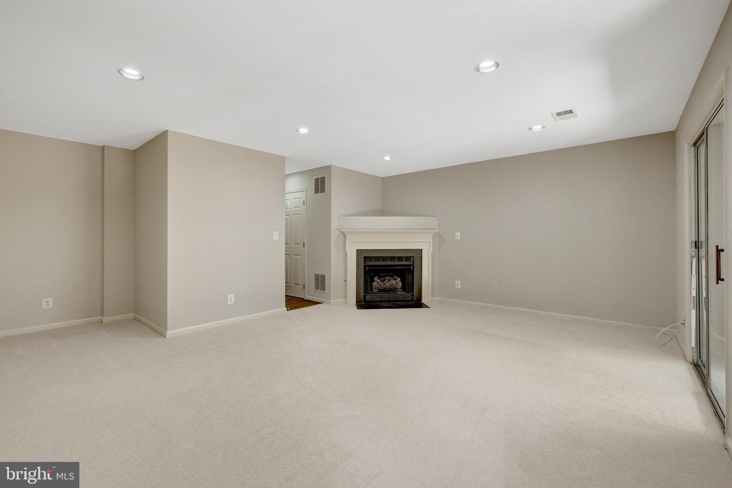 2505 JAMES MADISON CIR, HERNDON, Virginia 20171, 3 Bedrooms Bedrooms, ,3 BathroomsBathrooms,Residential,For sale,2505 JAMES MADISON CIR,VAFX2259296 MLS # VAFX2259296