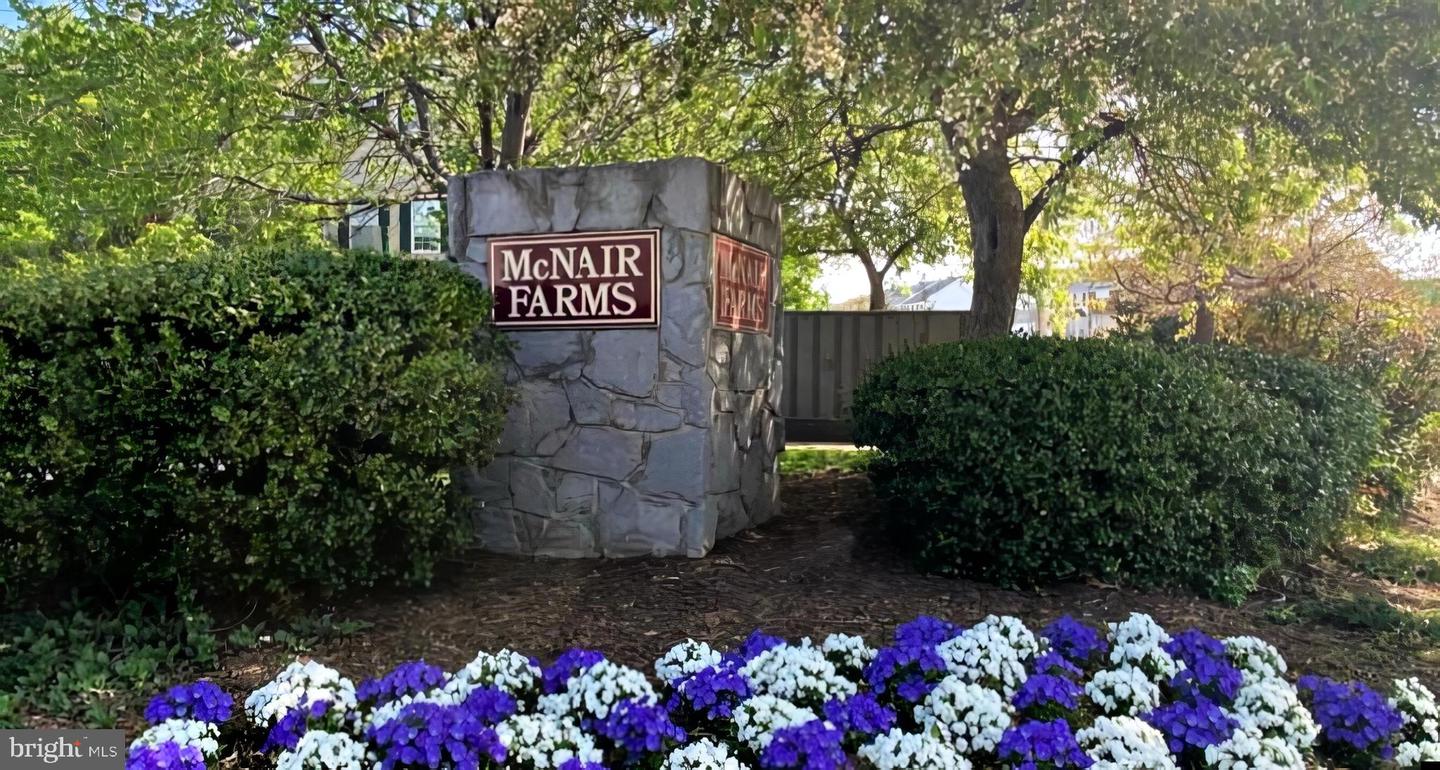 2505 JAMES MADISON CIR, HERNDON, Virginia 20171, 3 Bedrooms Bedrooms, ,3 BathroomsBathrooms,Residential,For sale,2505 JAMES MADISON CIR,VAFX2259296 MLS # VAFX2259296