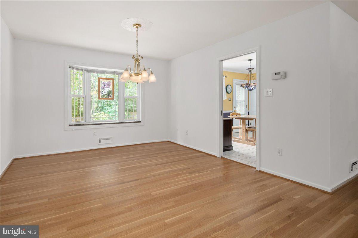 9210 CHERRYTREE DR, ALEXANDRIA, Virginia 22309, 4 Bedrooms Bedrooms, ,3 BathroomsBathrooms,Residential,For sale,9210 CHERRYTREE DR,VAFX2259308 MLS # VAFX2259308