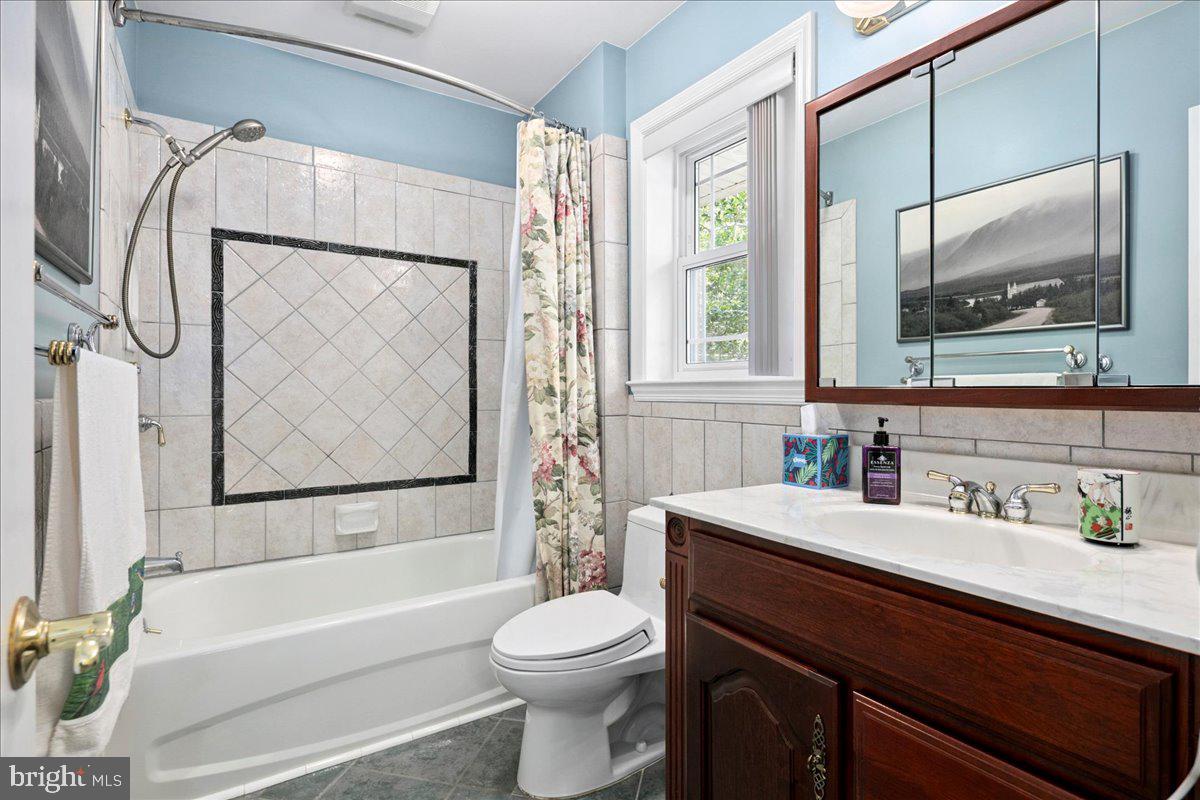 9210 CHERRYTREE DR, ALEXANDRIA, Virginia 22309, 4 Bedrooms Bedrooms, ,3 BathroomsBathrooms,Residential,For sale,9210 CHERRYTREE DR,VAFX2259308 MLS # VAFX2259308