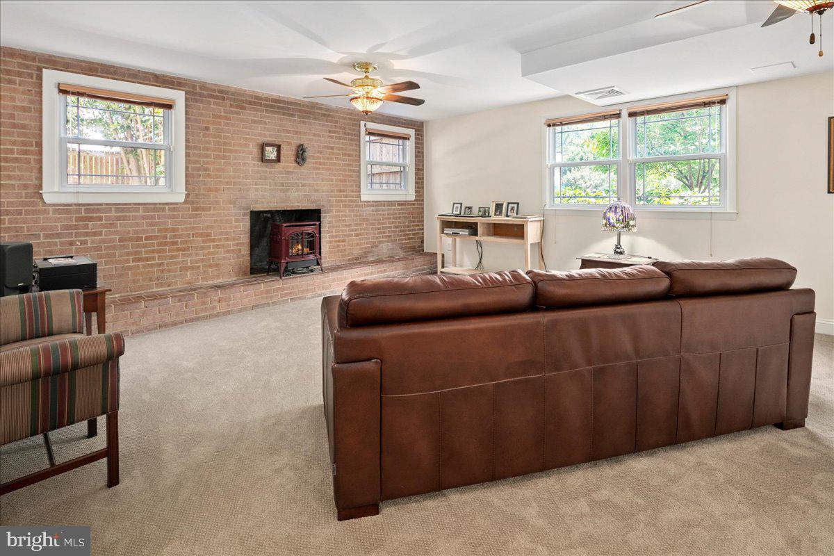 9210 CHERRYTREE DR, ALEXANDRIA, Virginia 22309, 4 Bedrooms Bedrooms, ,3 BathroomsBathrooms,Residential,For sale,9210 CHERRYTREE DR,VAFX2259308 MLS # VAFX2259308