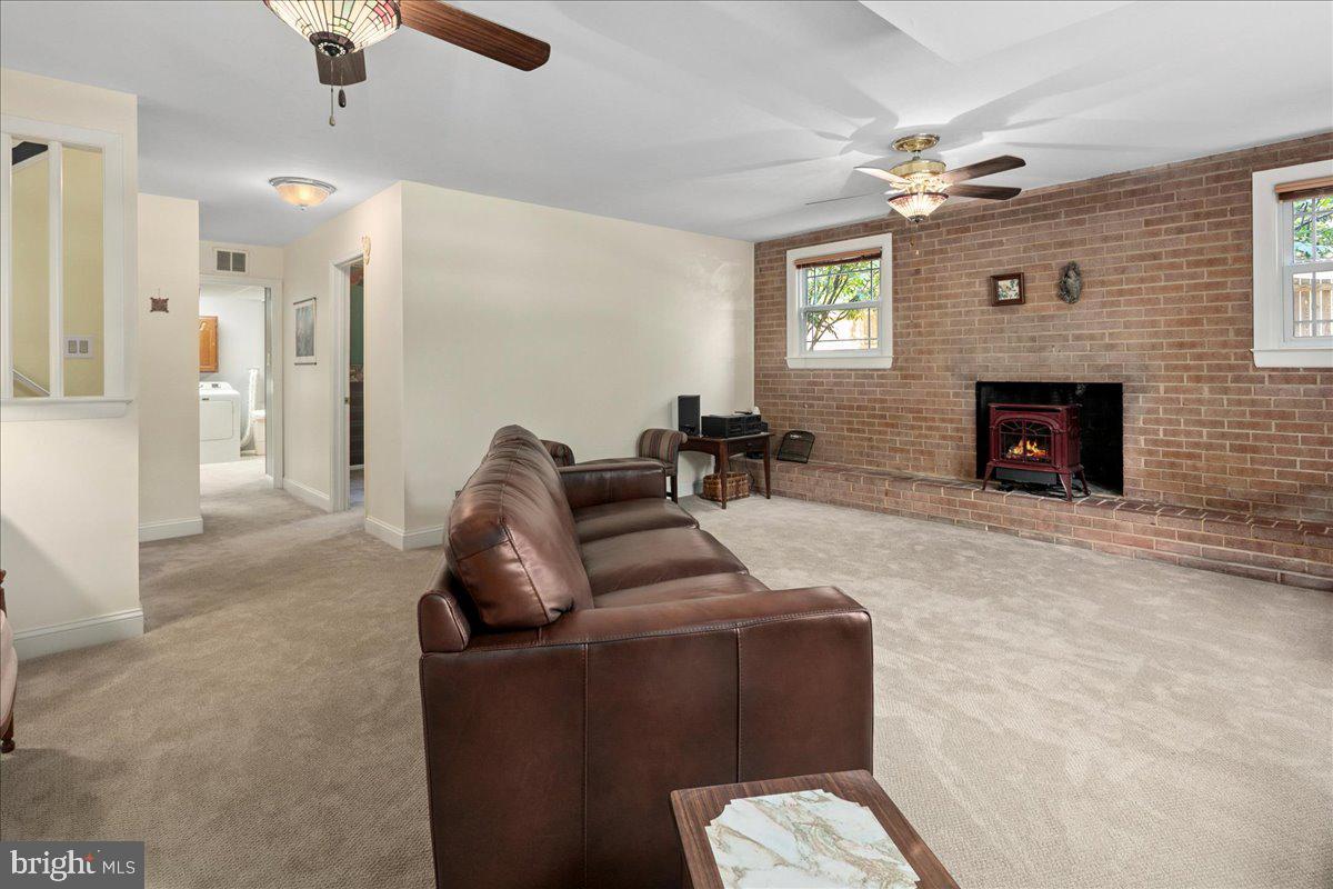 9210 CHERRYTREE DR, ALEXANDRIA, Virginia 22309, 4 Bedrooms Bedrooms, ,3 BathroomsBathrooms,Residential,For sale,9210 CHERRYTREE DR,VAFX2259308 MLS # VAFX2259308