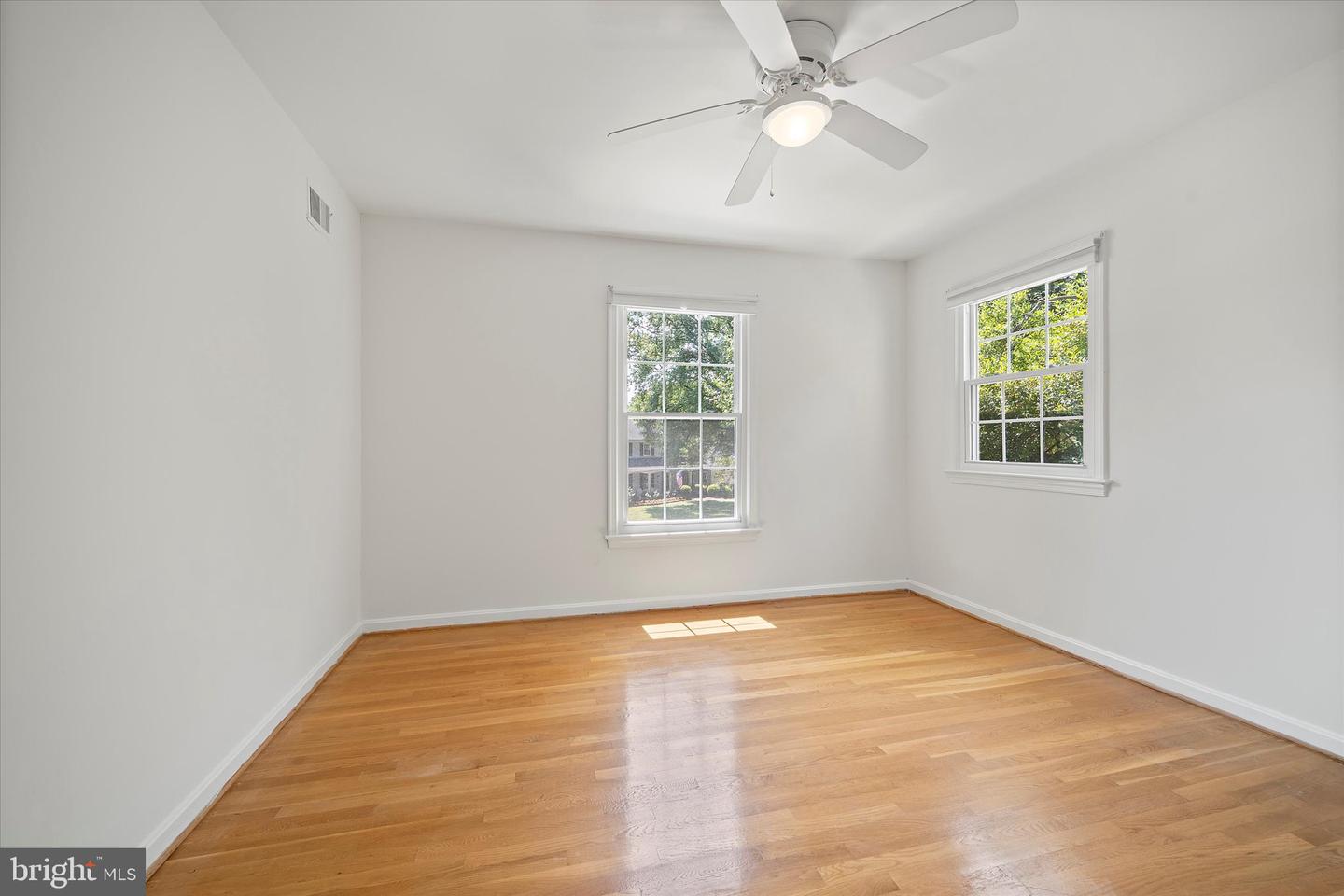 8604 PILGRIM CT, ALEXANDRIA, Virginia 22308, 5 Bedrooms Bedrooms, ,4 BathroomsBathrooms,Residential,For sale,8604 PILGRIM CT,VAFX2259318 MLS # VAFX2259318