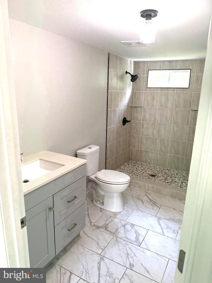 54 CLIFF CIR, STAFFORD, Virginia 22556, 4 Bedrooms Bedrooms, ,2 BathroomsBathrooms,Residential,For sale,54 CLIFF CIR,VAST2041462 MLS # VAST2041462