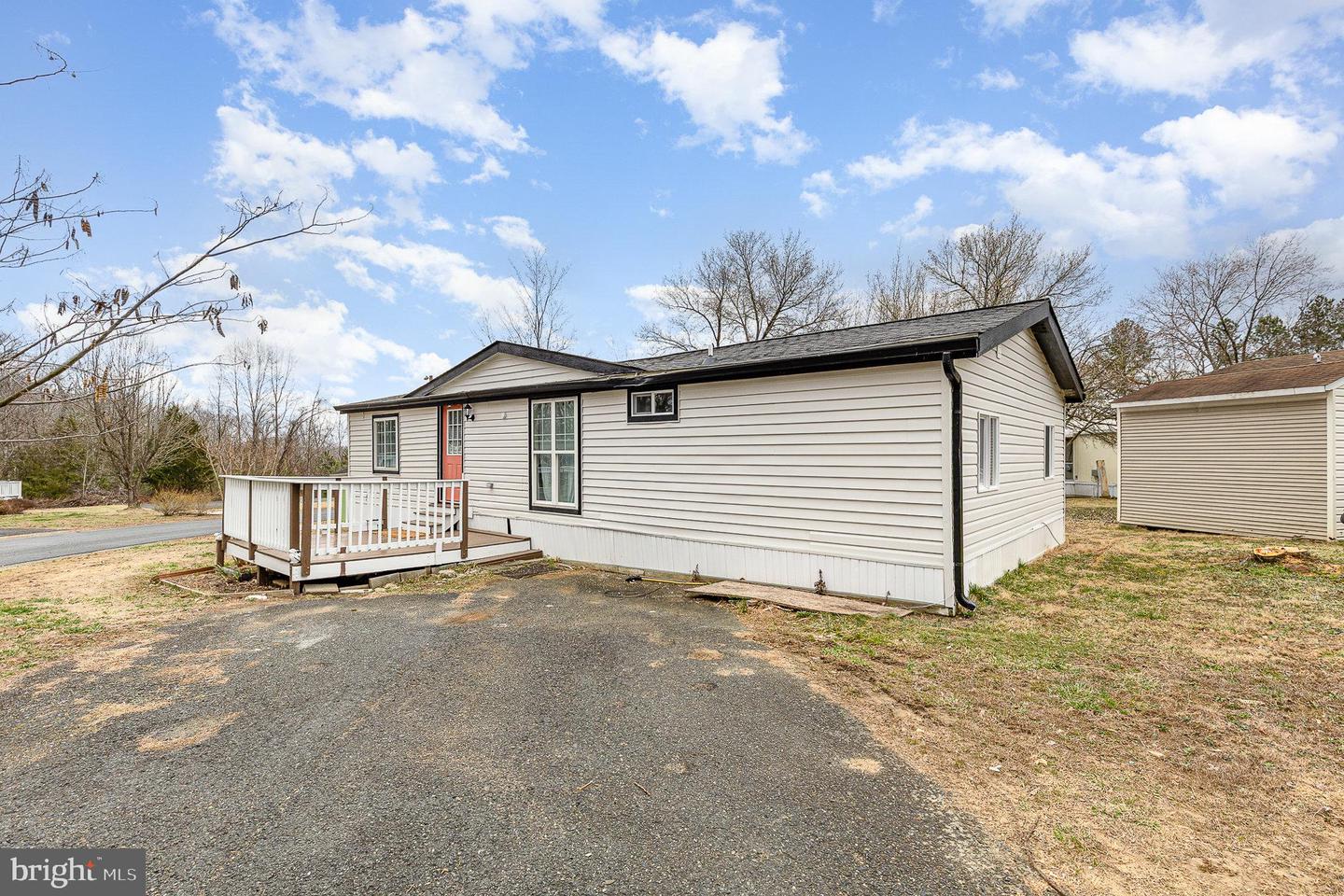 54 CLIFF CIR, STAFFORD, Virginia 22556, 4 Bedrooms Bedrooms, ,2 BathroomsBathrooms,Residential,For sale,54 CLIFF CIR,VAST2041462 MLS # VAST2041462