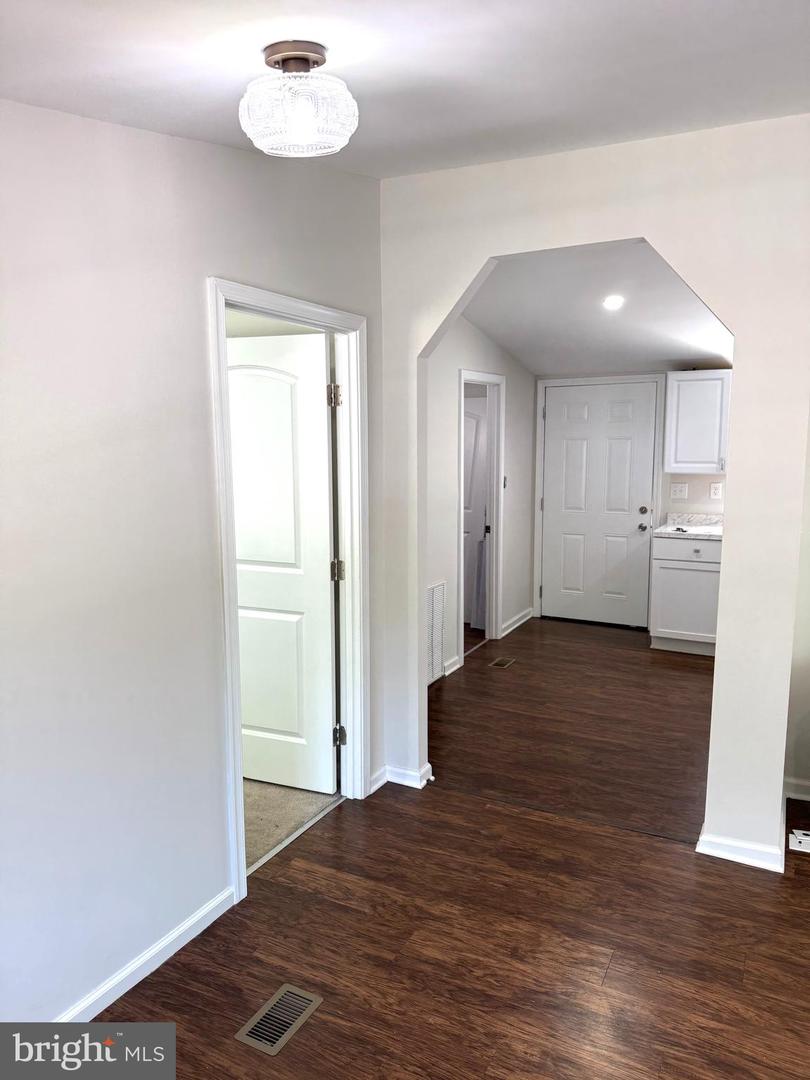 54 CLIFF CIR, STAFFORD, Virginia 22556, 4 Bedrooms Bedrooms, ,2 BathroomsBathrooms,Residential,For sale,54 CLIFF CIR,VAST2041462 MLS # VAST2041462