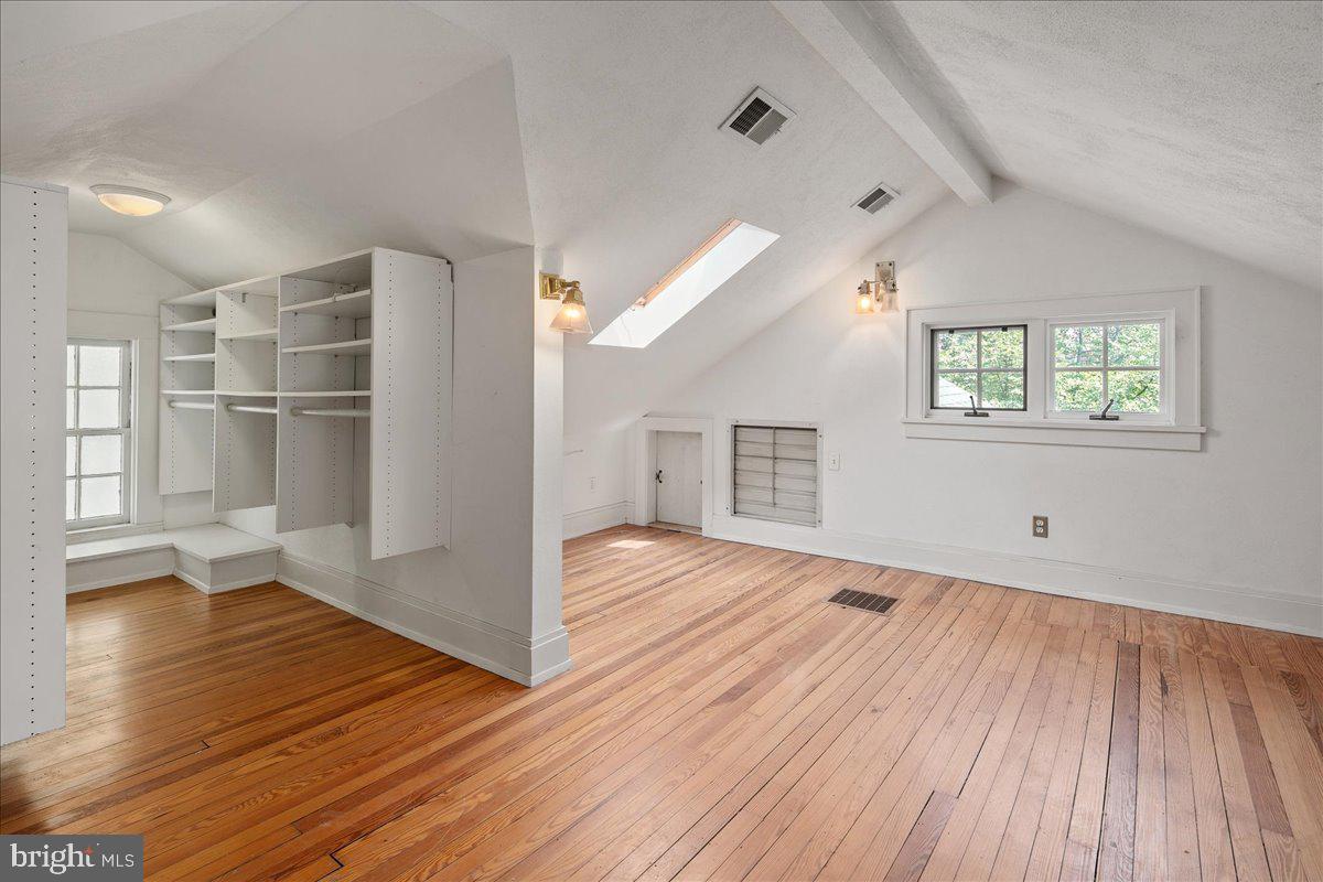 14 W ROSEMONT AVE, ALEXANDRIA, Virginia 22301, 3 Bedrooms Bedrooms, ,2 BathroomsBathrooms,Residential,For sale,14 W ROSEMONT AVE,VAAX2048214 MLS # VAAX2048214
