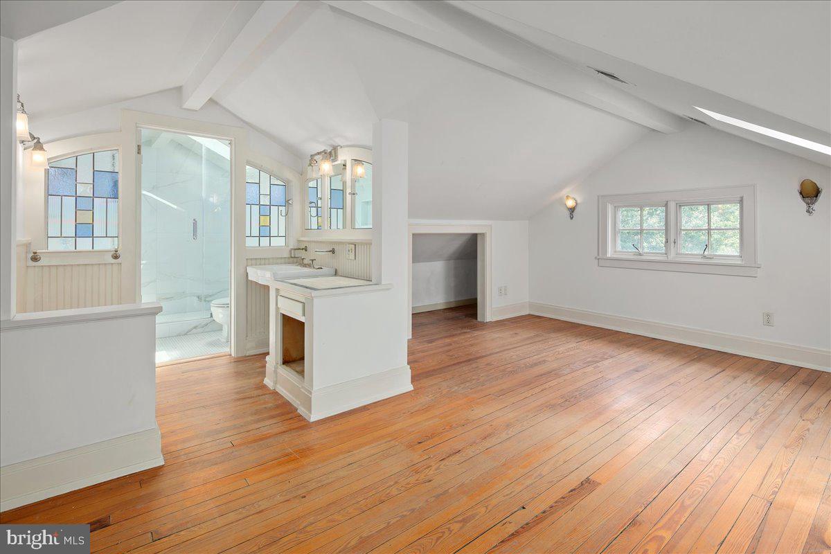 14 W ROSEMONT AVE, ALEXANDRIA, Virginia 22301, 3 Bedrooms Bedrooms, ,2 BathroomsBathrooms,Residential,For sale,14 W ROSEMONT AVE,VAAX2048214 MLS # VAAX2048214