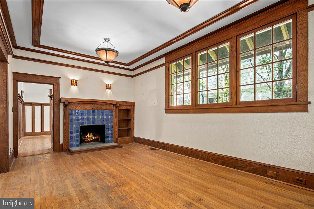 14 W ROSEMONT AVE, ALEXANDRIA, Virginia 22301, 3 Bedrooms Bedrooms, ,2 BathroomsBathrooms,Residential,For sale,14 W ROSEMONT AVE,VAAX2048214 MLS # VAAX2048214