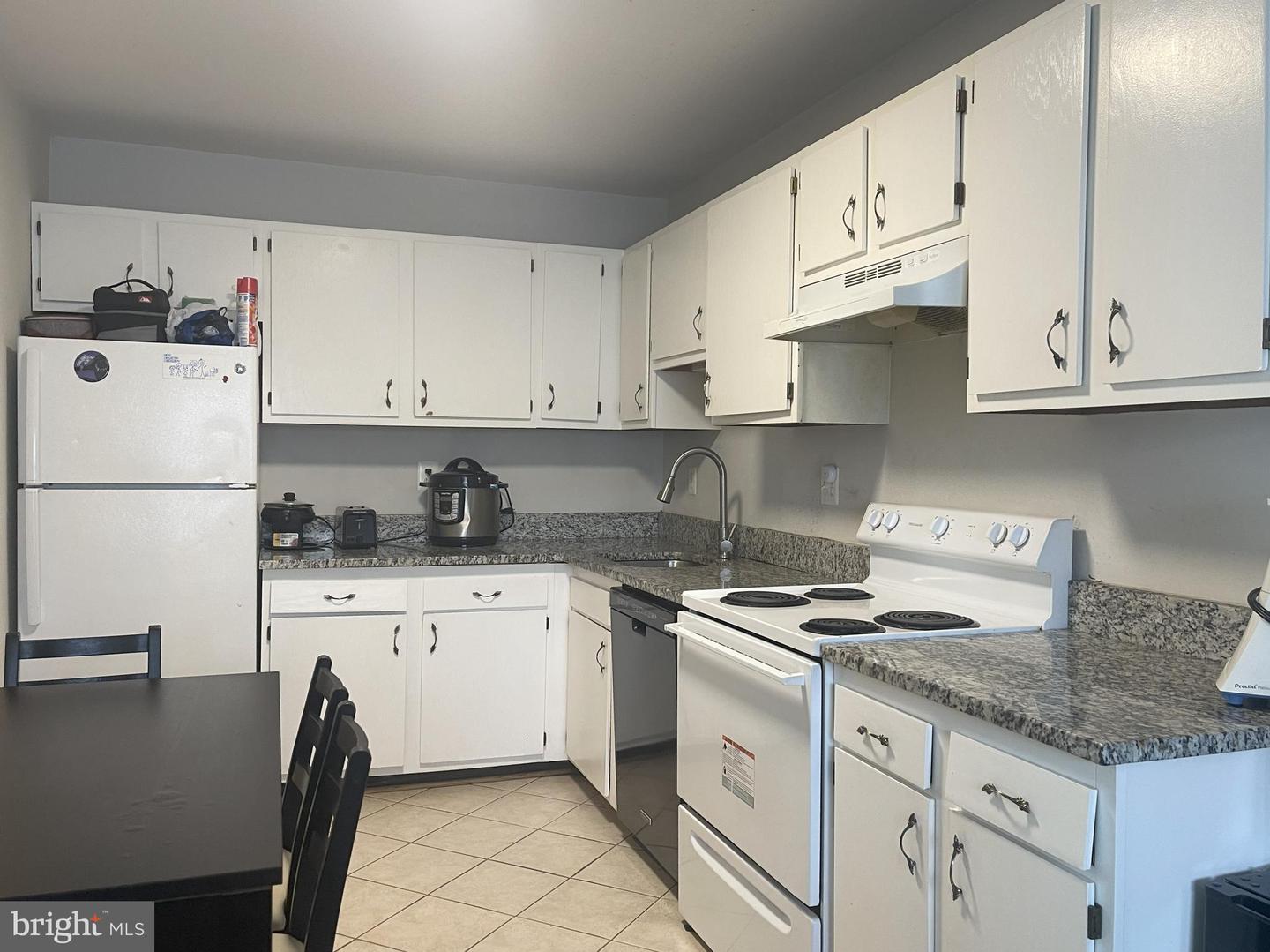 9013 SANDALWOOD DR #D, MANASSAS, Virginia 20110, 3 Bedrooms Bedrooms, ,2 BathroomsBathrooms,Residential,For sale,9013 SANDALWOOD DR #D,VAMN2009138 MLS # VAMN2009138