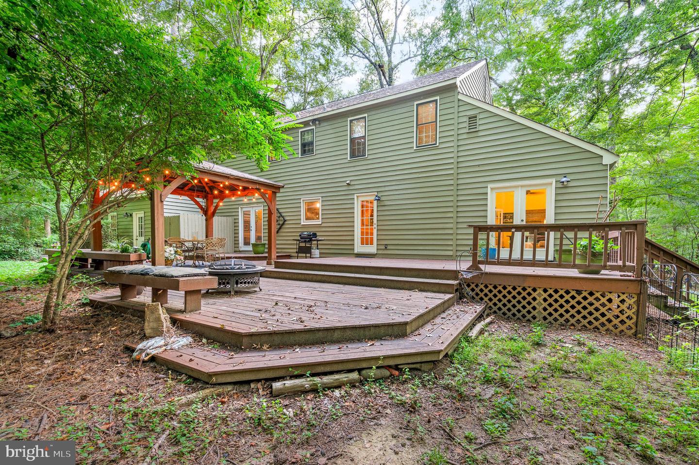 4013 MCTYRES COVE RD, MIDLOTHIAN, Virginia 23112, ,Residential,For sale,4013 MCTYRES COVE RD,VACF2001236 MLS # VACF2001236