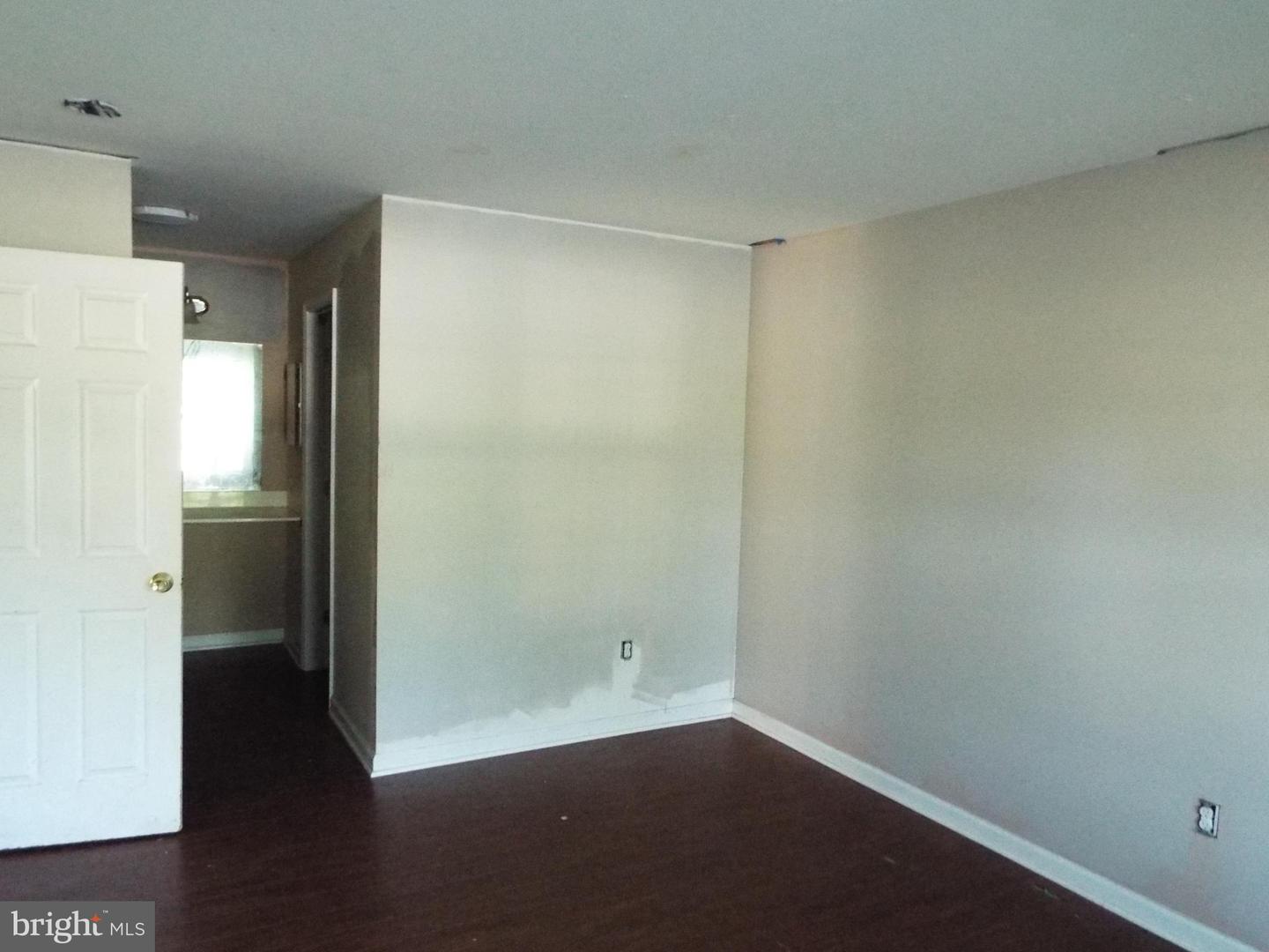 8720 SUGARWOOD LN #1, MANASSAS, Virginia 20110, 2 Bedrooms Bedrooms, ,1 BathroomBathrooms,Residential,For sale,8720 SUGARWOOD LN #1,VAMN2009140 MLS # VAMN2009140