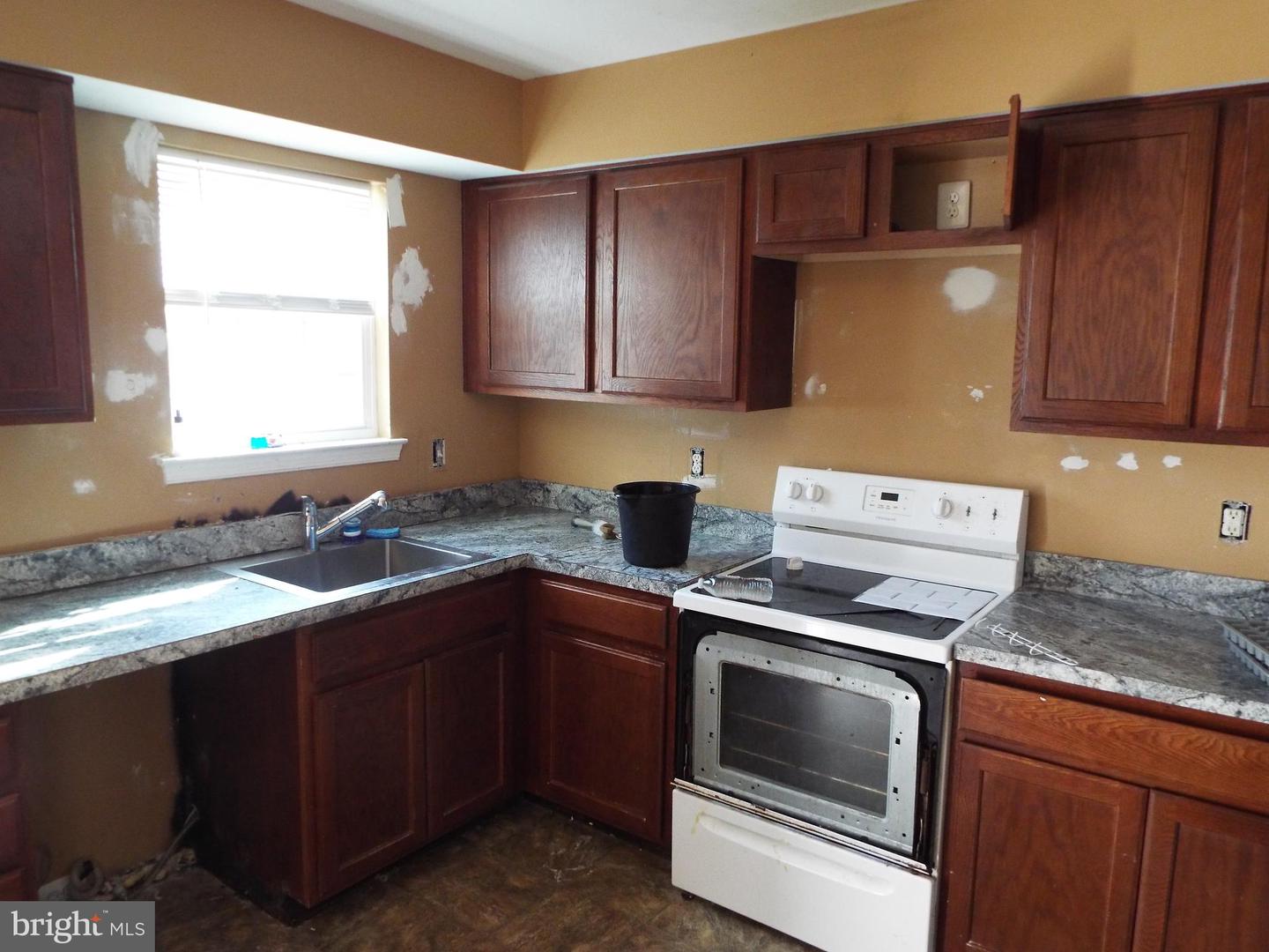 8720 SUGARWOOD LN #1, MANASSAS, Virginia 20110, 2 Bedrooms Bedrooms, ,1 BathroomBathrooms,Residential,For sale,8720 SUGARWOOD LN #1,VAMN2009140 MLS # VAMN2009140