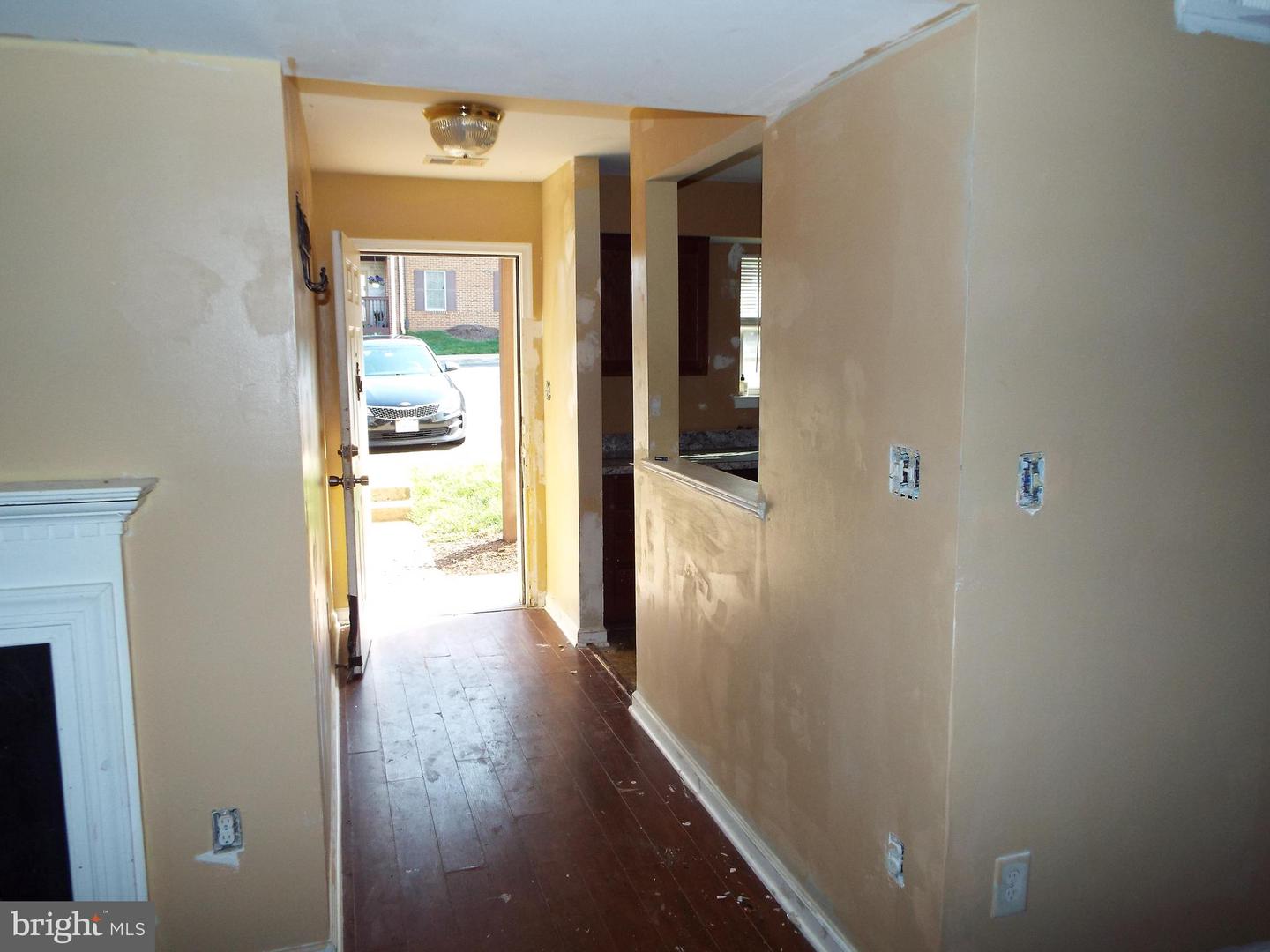 8720 SUGARWOOD LN #1, MANASSAS, Virginia 20110, 2 Bedrooms Bedrooms, ,1 BathroomBathrooms,Residential,For sale,8720 SUGARWOOD LN #1,VAMN2009140 MLS # VAMN2009140