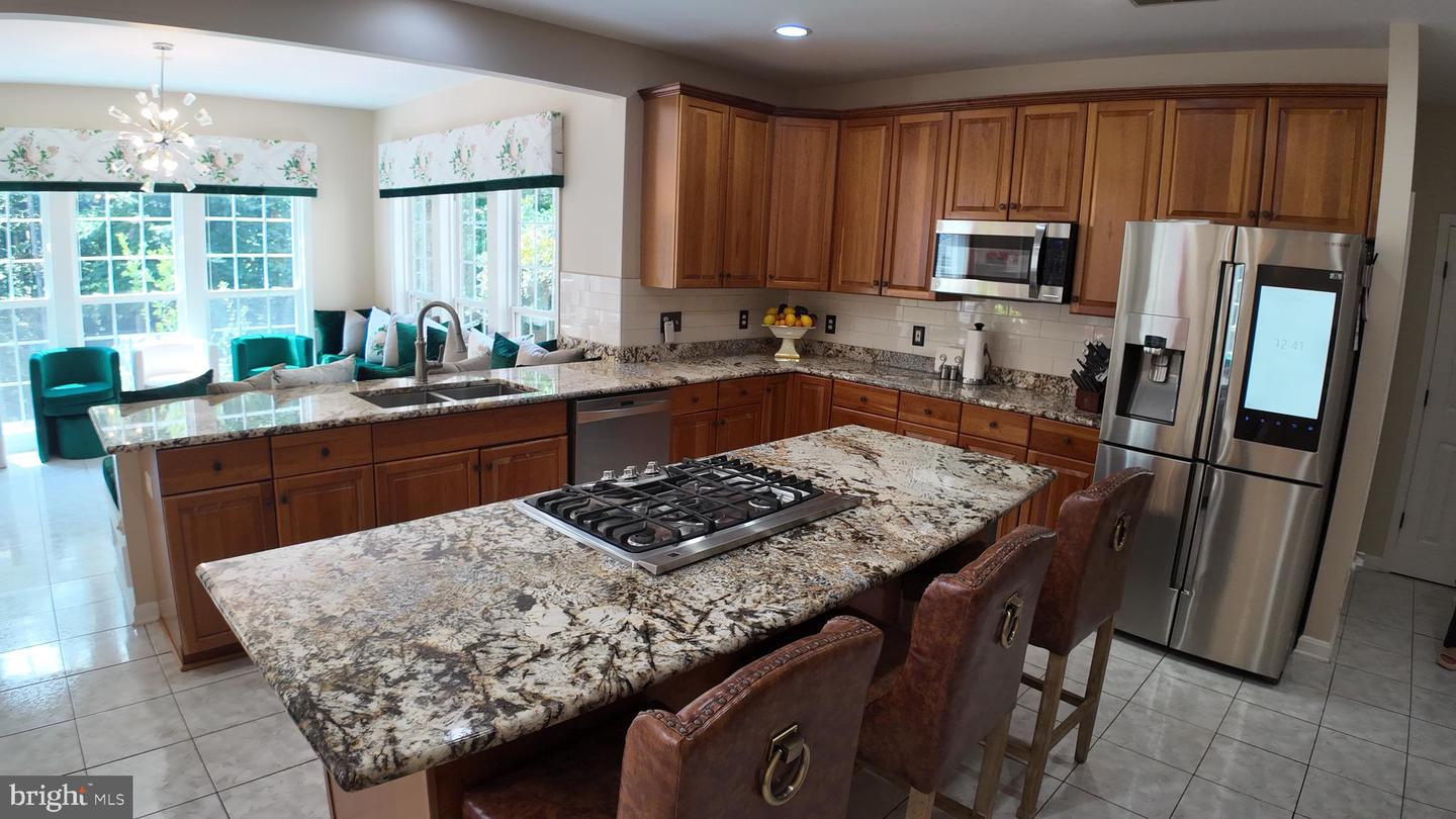 7719 VISIONARY CT, MANASSAS, Virginia 20112, 5 Bedrooms Bedrooms, 10 Rooms Rooms,4 BathroomsBathrooms,Residential,For sale,7719 VISIONARY CT,VAPW2100738 MLS # VAPW2100738
