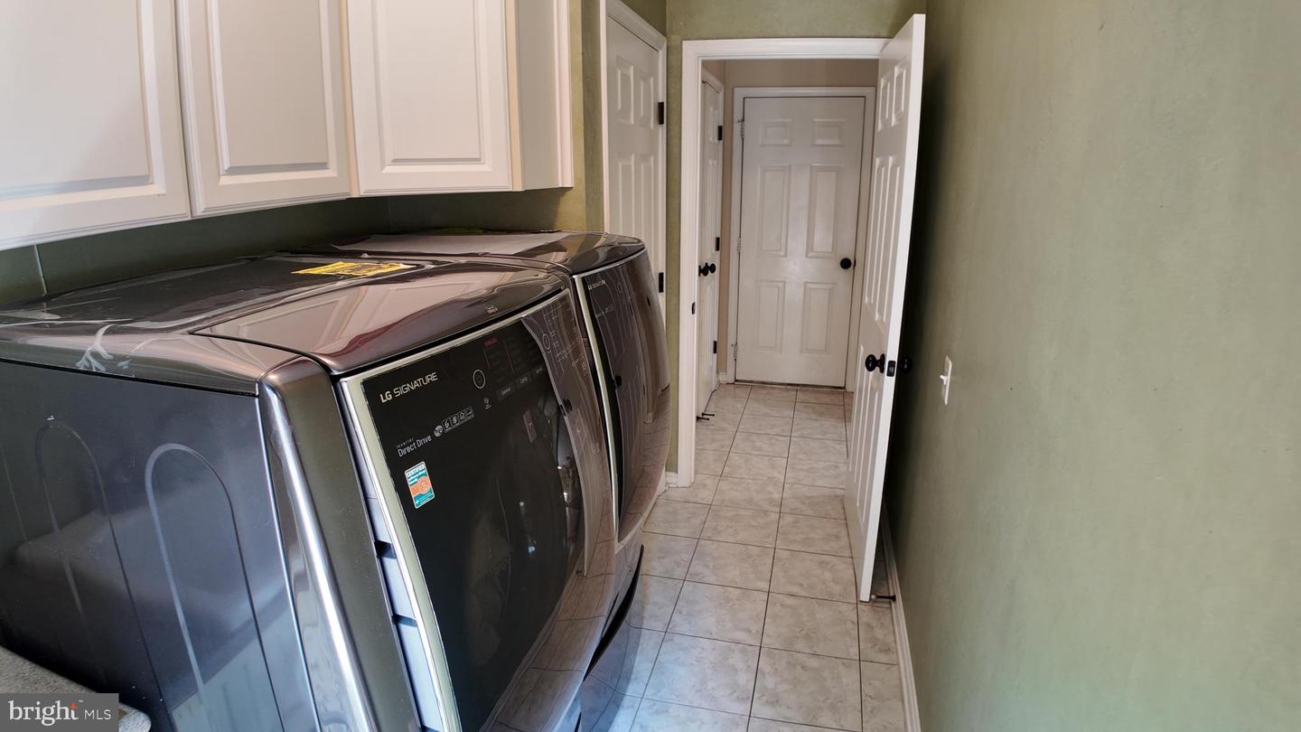 7719 VISIONARY CT, MANASSAS, Virginia 20112, 5 Bedrooms Bedrooms, 10 Rooms Rooms,4 BathroomsBathrooms,Residential,For sale,7719 VISIONARY CT,VAPW2100738 MLS # VAPW2100738