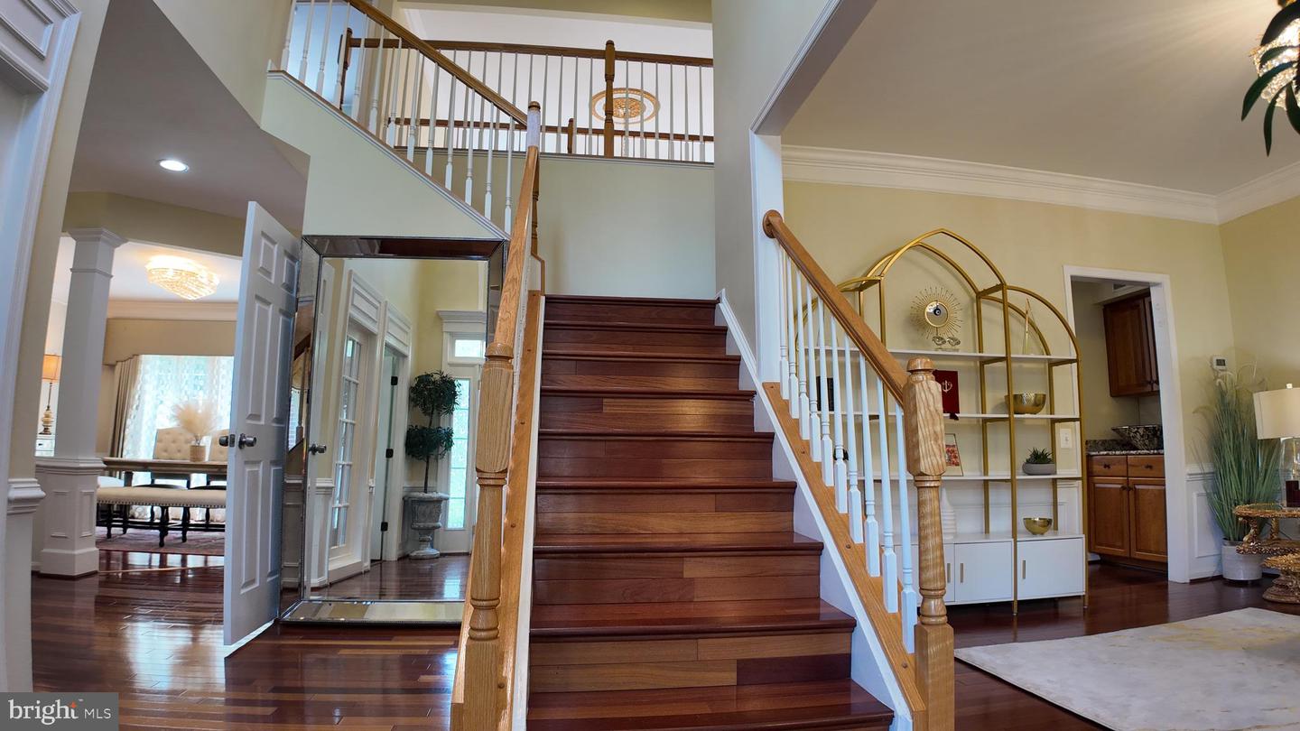 7719 VISIONARY CT, MANASSAS, Virginia 20112, 5 Bedrooms Bedrooms, 10 Rooms Rooms,4 BathroomsBathrooms,Residential,For sale,7719 VISIONARY CT,VAPW2100738 MLS # VAPW2100738