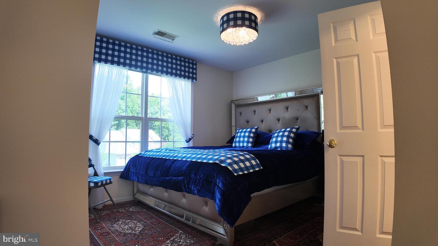 7719 VISIONARY CT, MANASSAS, Virginia 20112, 5 Bedrooms Bedrooms, 10 Rooms Rooms,4 BathroomsBathrooms,Residential,For sale,7719 VISIONARY CT,VAPW2100738 MLS # VAPW2100738