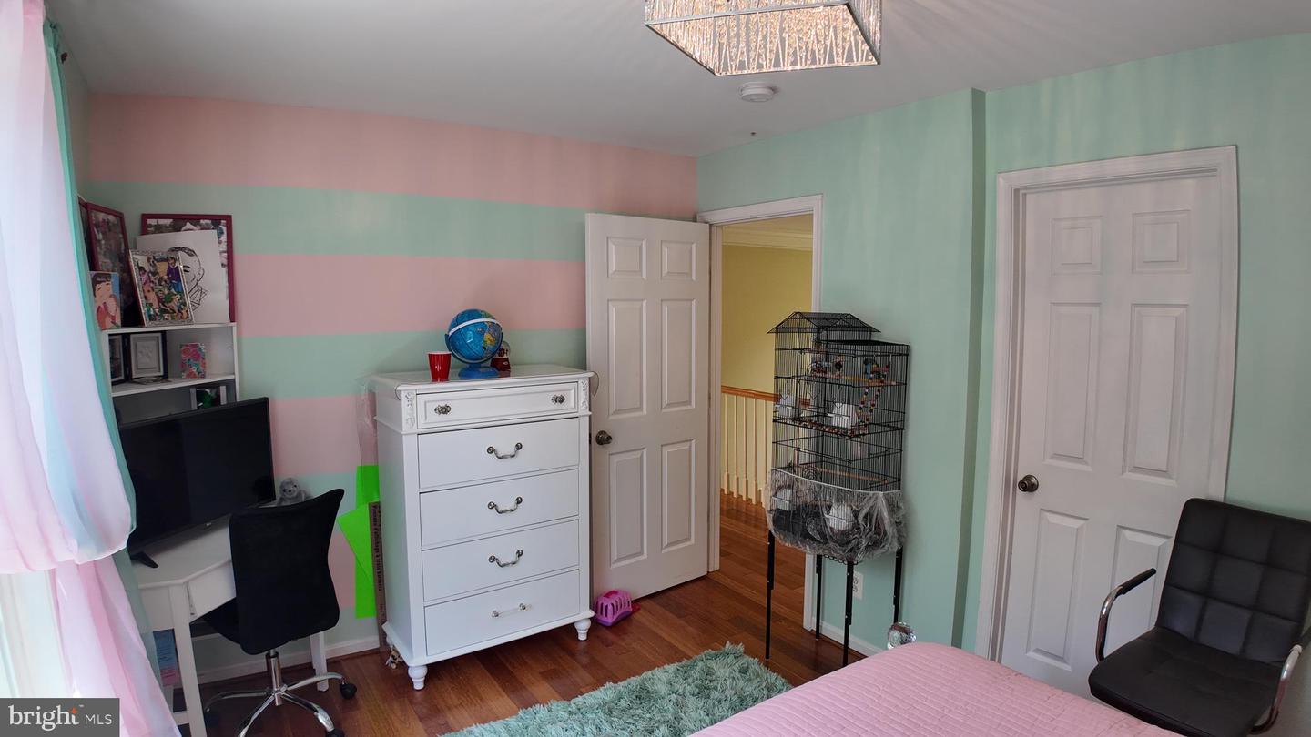7719 VISIONARY CT, MANASSAS, Virginia 20112, 5 Bedrooms Bedrooms, 10 Rooms Rooms,4 BathroomsBathrooms,Residential,For sale,7719 VISIONARY CT,VAPW2100738 MLS # VAPW2100738