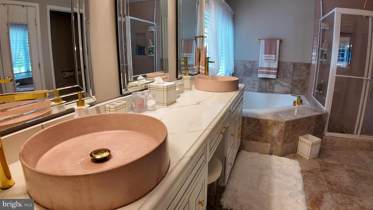 7719 VISIONARY CT, MANASSAS, Virginia 20112, 5 Bedrooms Bedrooms, 10 Rooms Rooms,4 BathroomsBathrooms,Residential,For sale,7719 VISIONARY CT,VAPW2100738 MLS # VAPW2100738