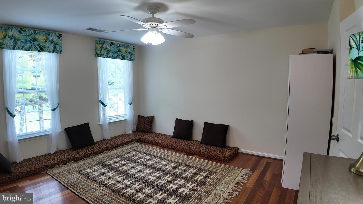 7719 VISIONARY CT, MANASSAS, Virginia 20112, 5 Bedrooms Bedrooms, 10 Rooms Rooms,4 BathroomsBathrooms,Residential,For sale,7719 VISIONARY CT,VAPW2100738 MLS # VAPW2100738