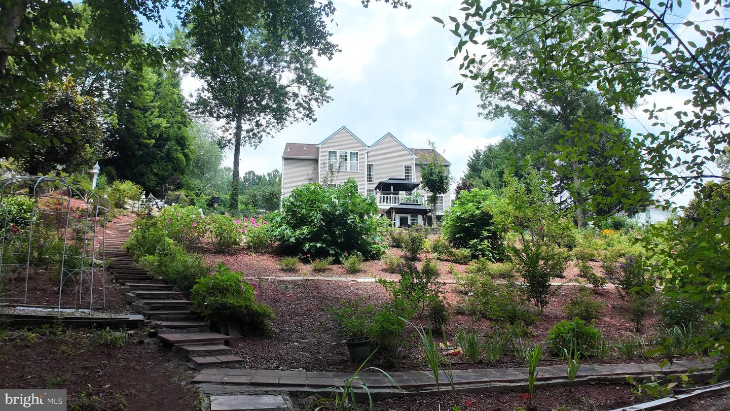 7719 VISIONARY CT, MANASSAS, Virginia 20112, 5 Bedrooms Bedrooms, 10 Rooms Rooms,4 BathroomsBathrooms,Residential,For sale,7719 VISIONARY CT,VAPW2100738 MLS # VAPW2100738