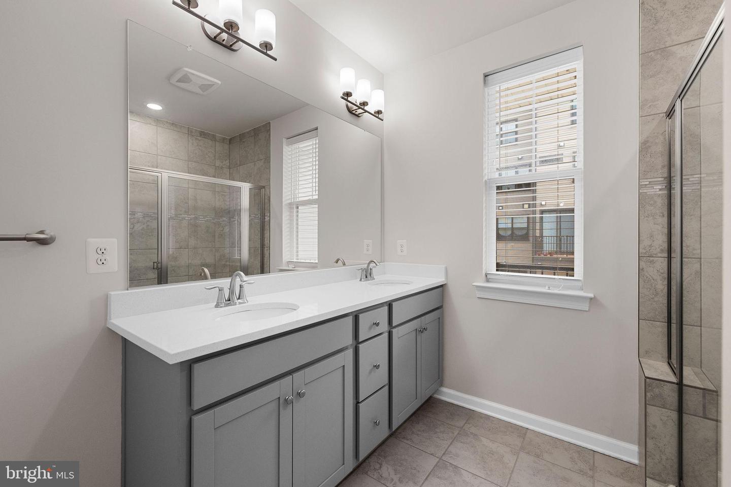 43361 RADFORD DIVIDE TER, ASHBURN, Virginia 20148, 3 Bedrooms Bedrooms, 6 Rooms Rooms,2 BathroomsBathrooms,Residential,For sale,43361 RADFORD DIVIDE TER,VALO2103846 MLS # VALO2103846